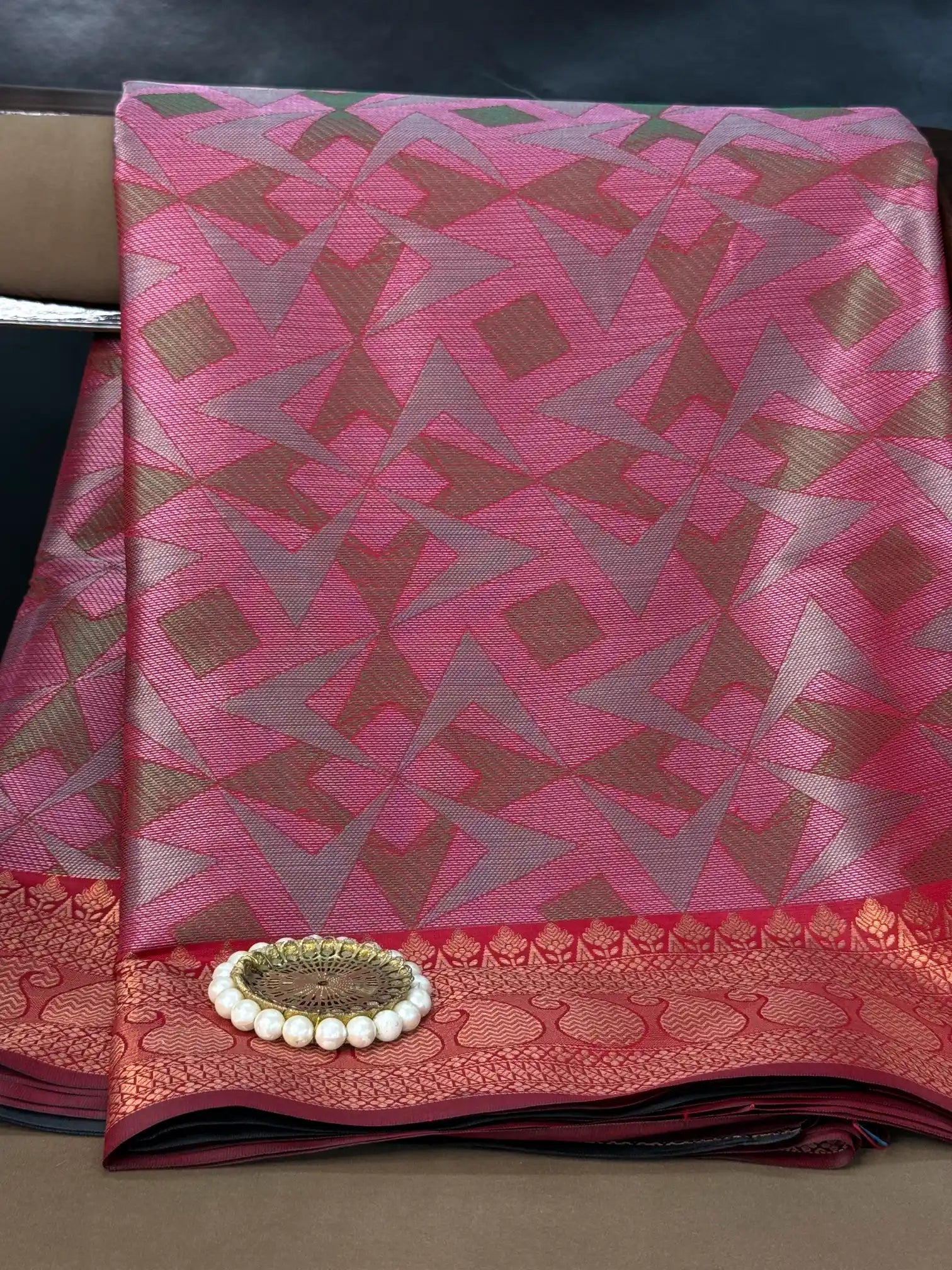Traditional Contemperory Weave Softsilk Banarasi Saree