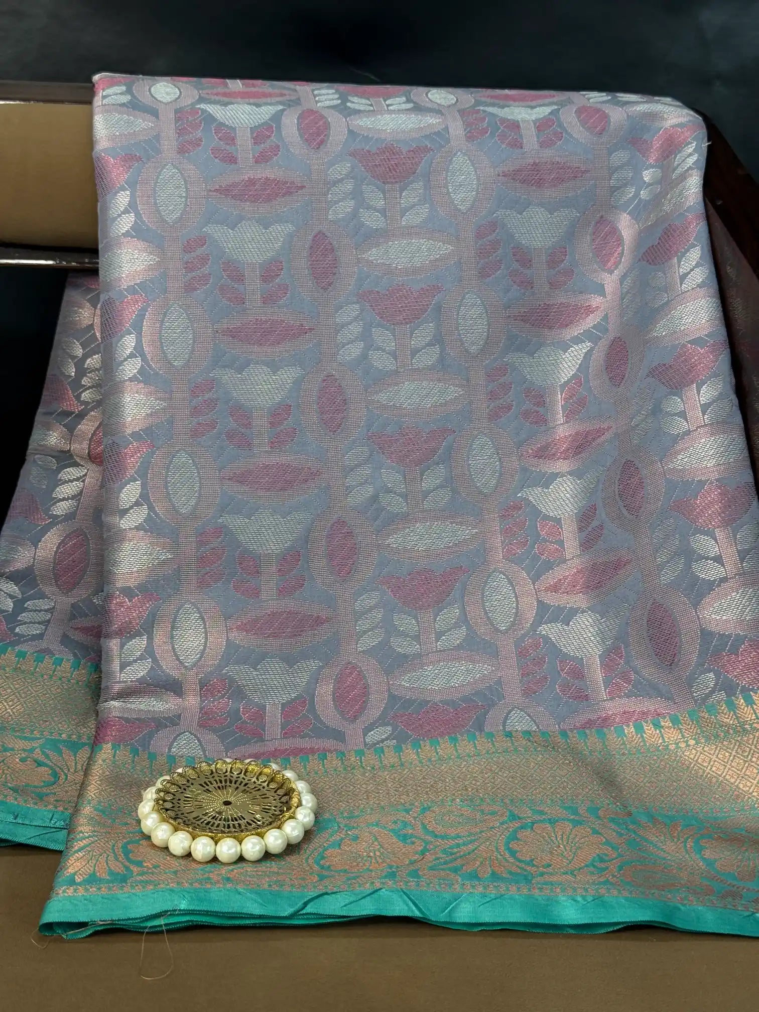 Traditional Contemperory Weave Softsilk Banarasi Saree