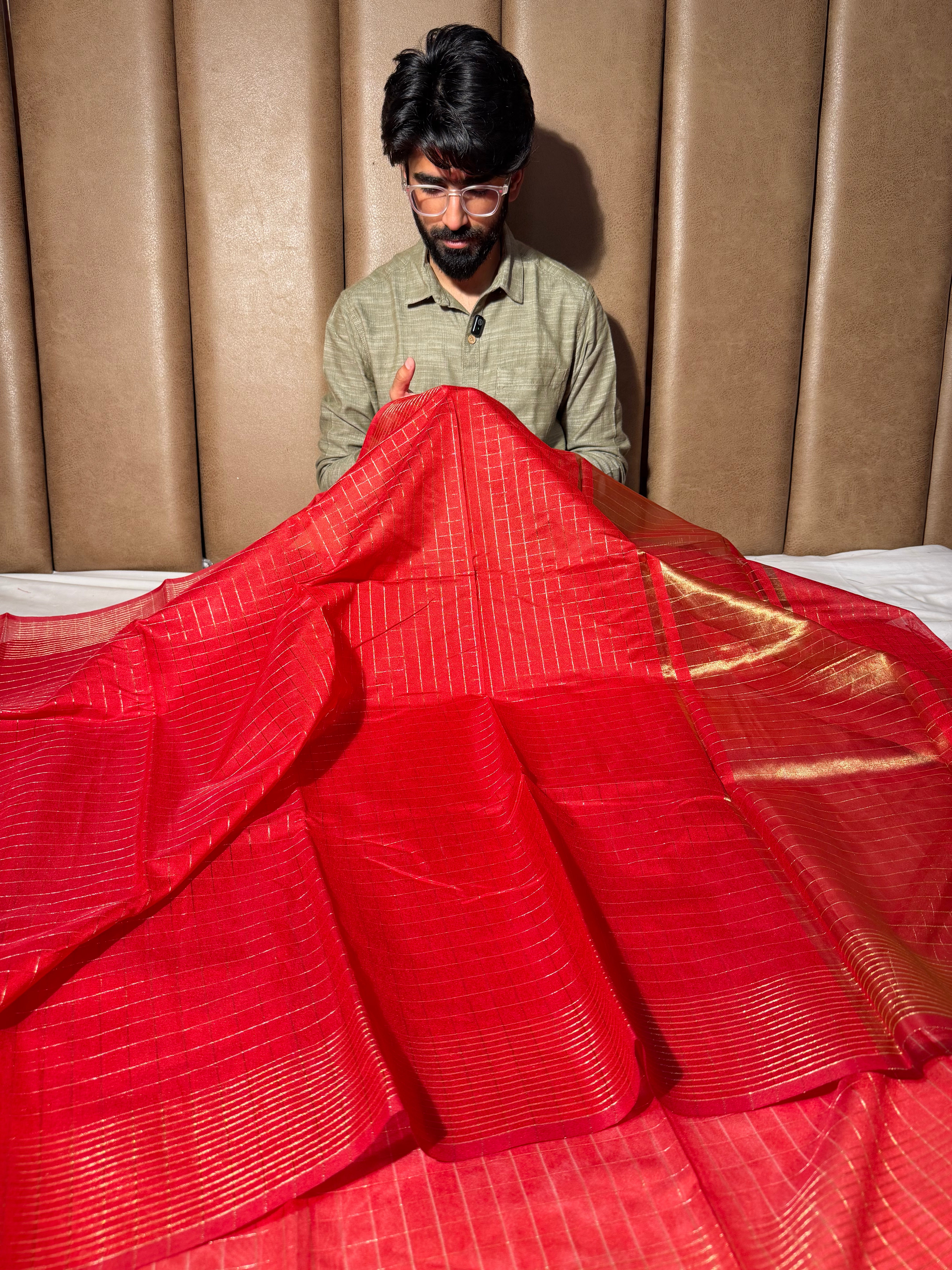 Bright Red Checks Weave Soft Cotton Saree