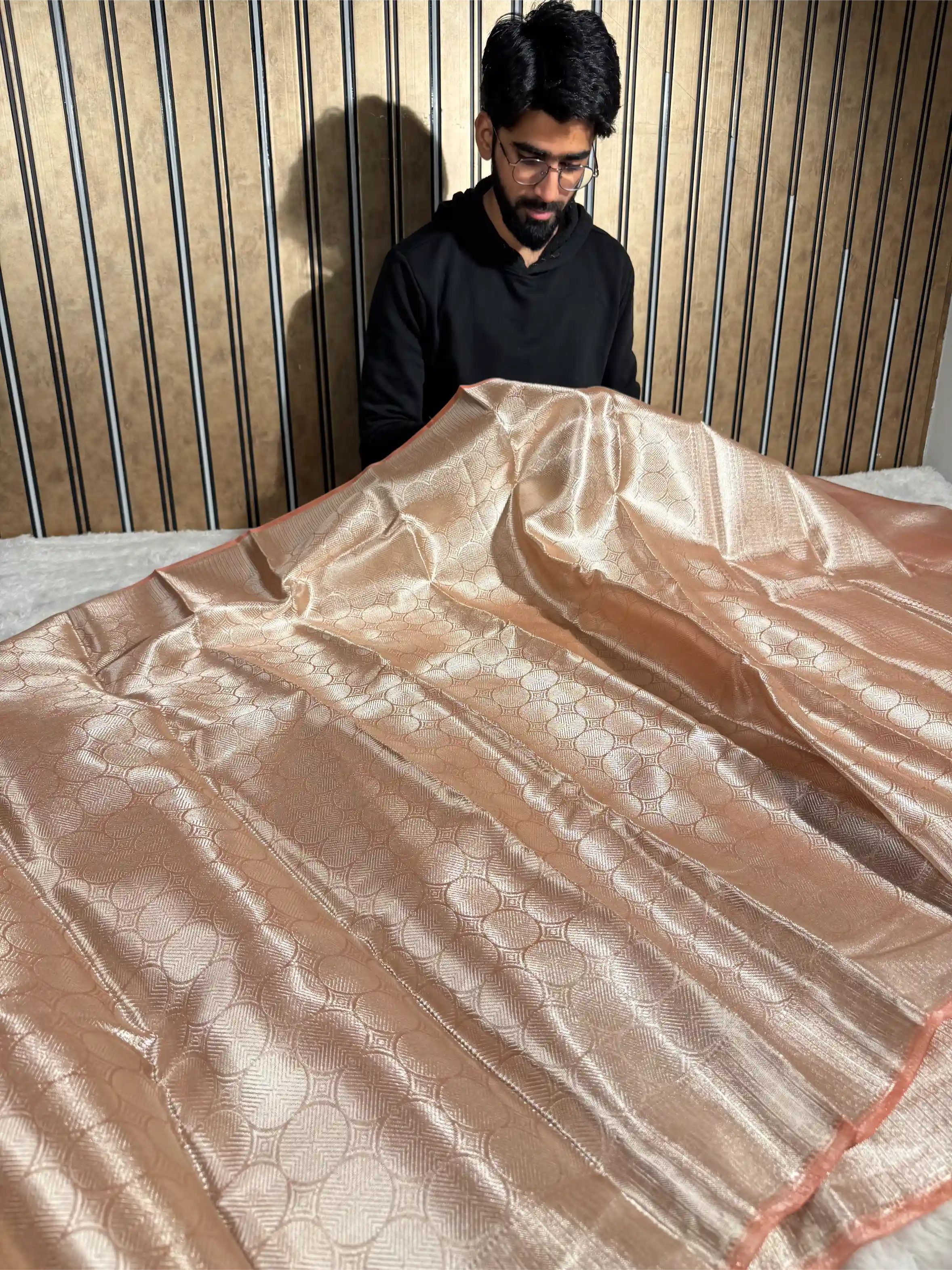 Mauve Peach Tissue Silk Embossed Weave Banarasi Saree