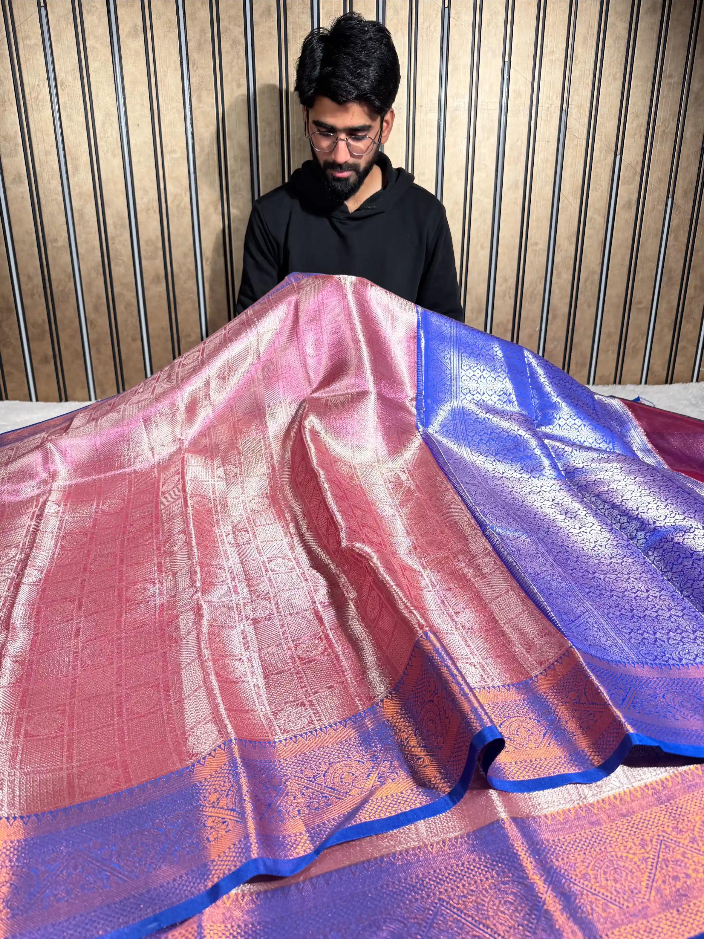 Metallic Shade Softsilk Zari Jacqaurd Weave Banarasi Saree