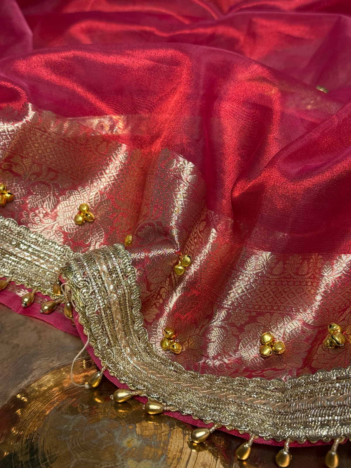Dhoop Chaon Strawberry Viral Ghungroo Tissue Saree
