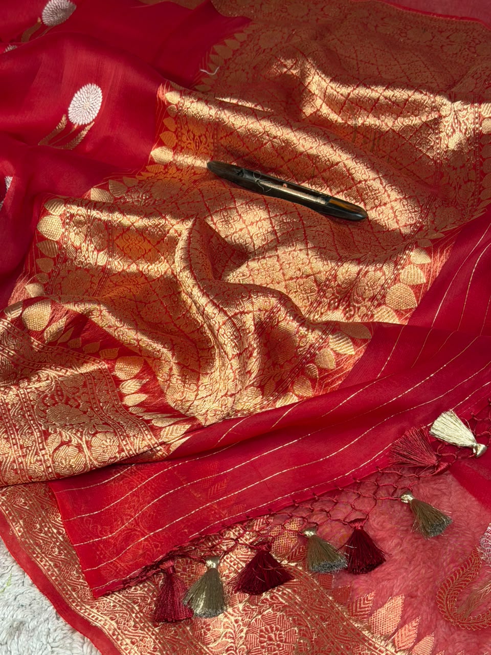 Bright Red Pure Kora Silk Handloom Banarasi Saree