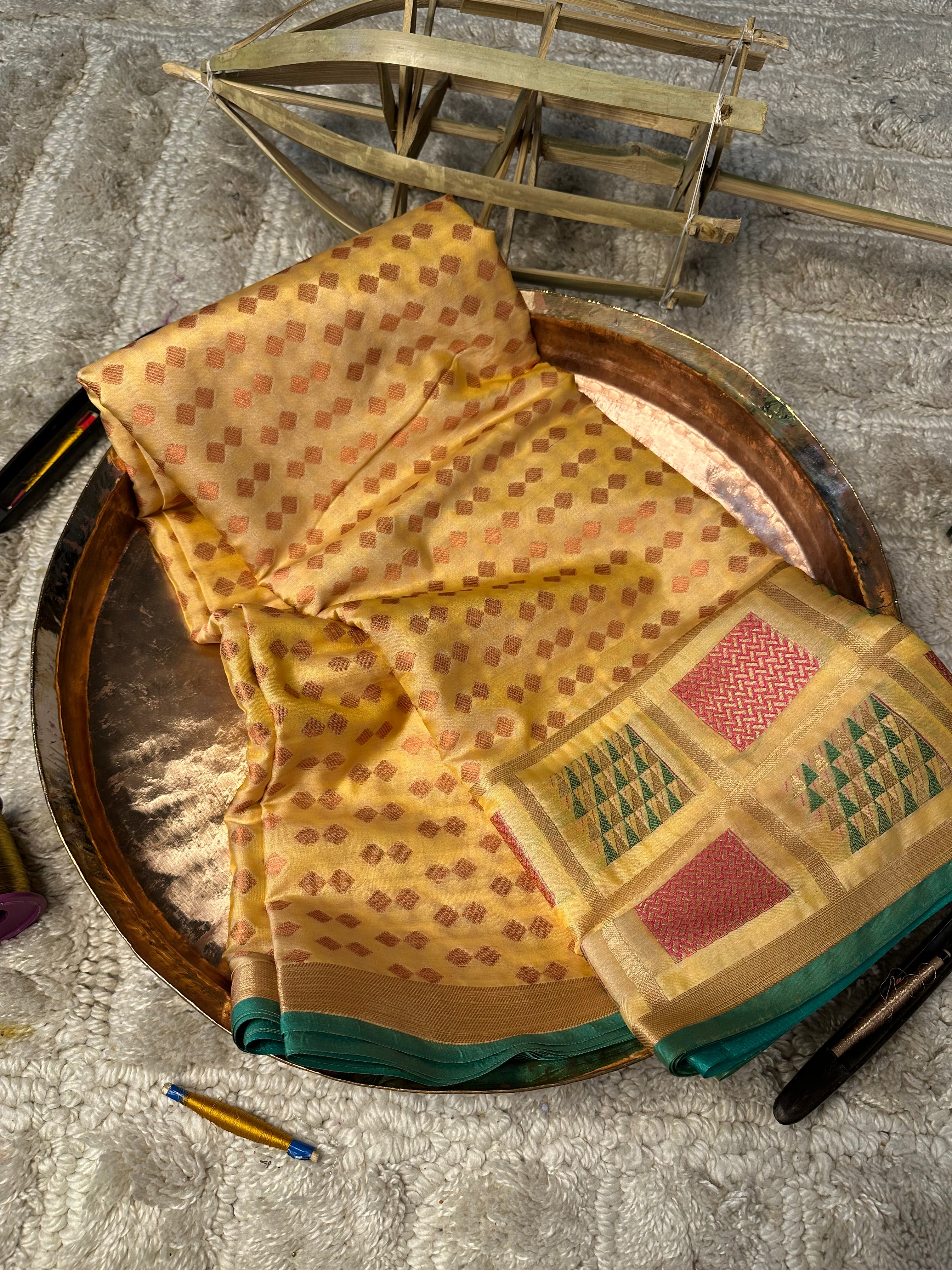 Contemporary Weave Kora Soft Silk Banarasi Saree