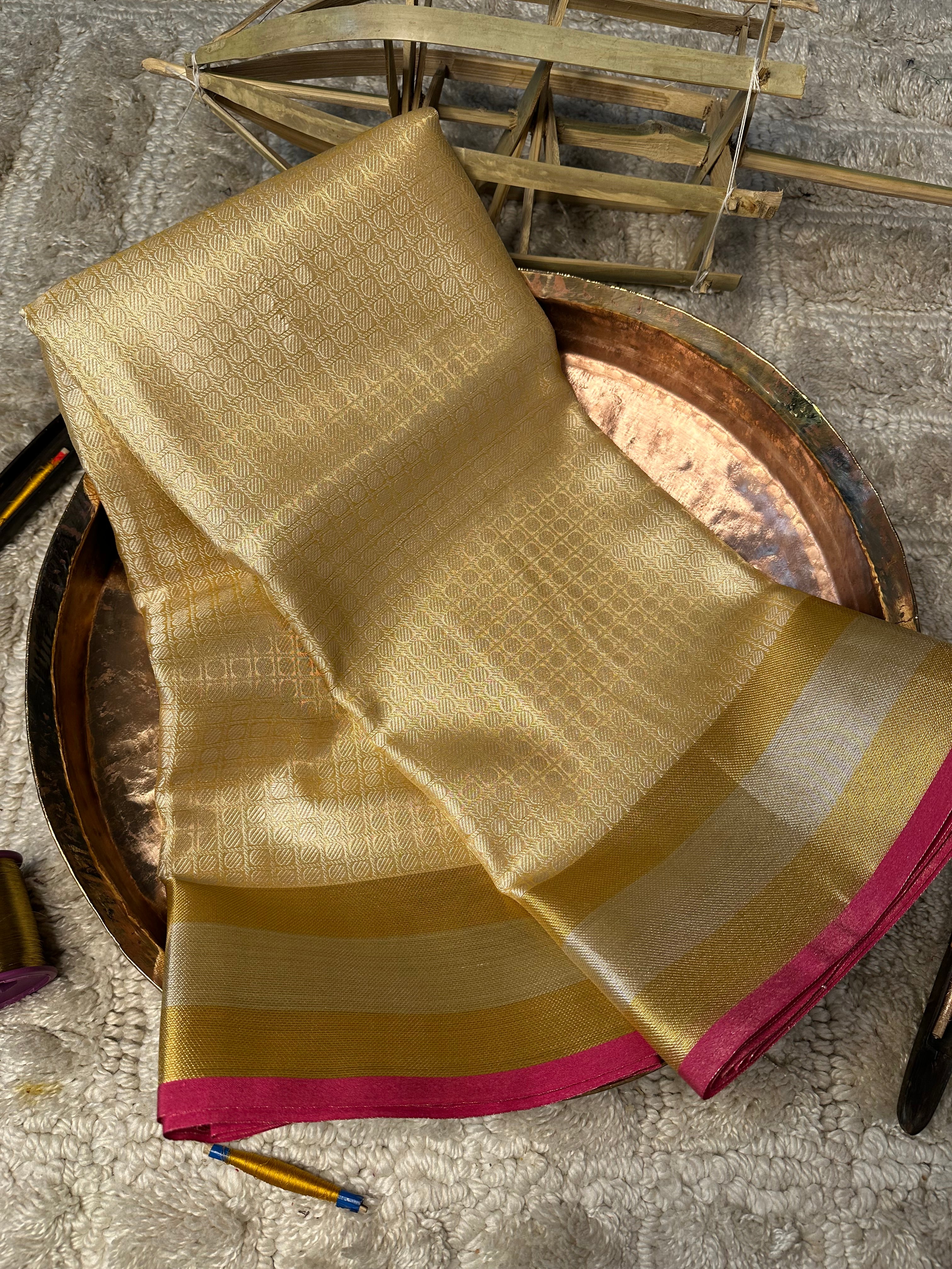 Contemporary Weave Kora Soft Silk Banarasi Saree