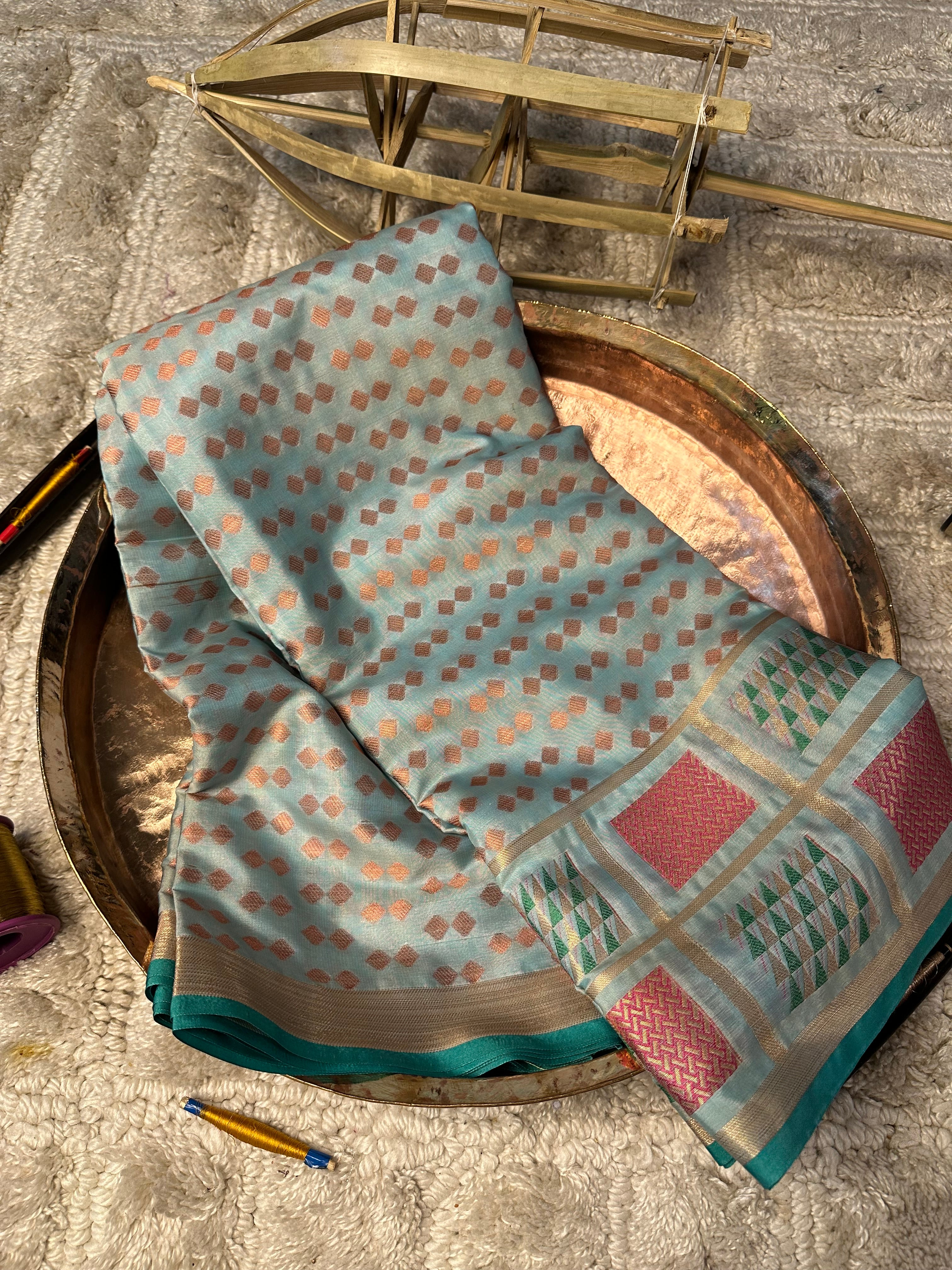 Eccentric Weave Softsilk Traditional Banarasi Saree