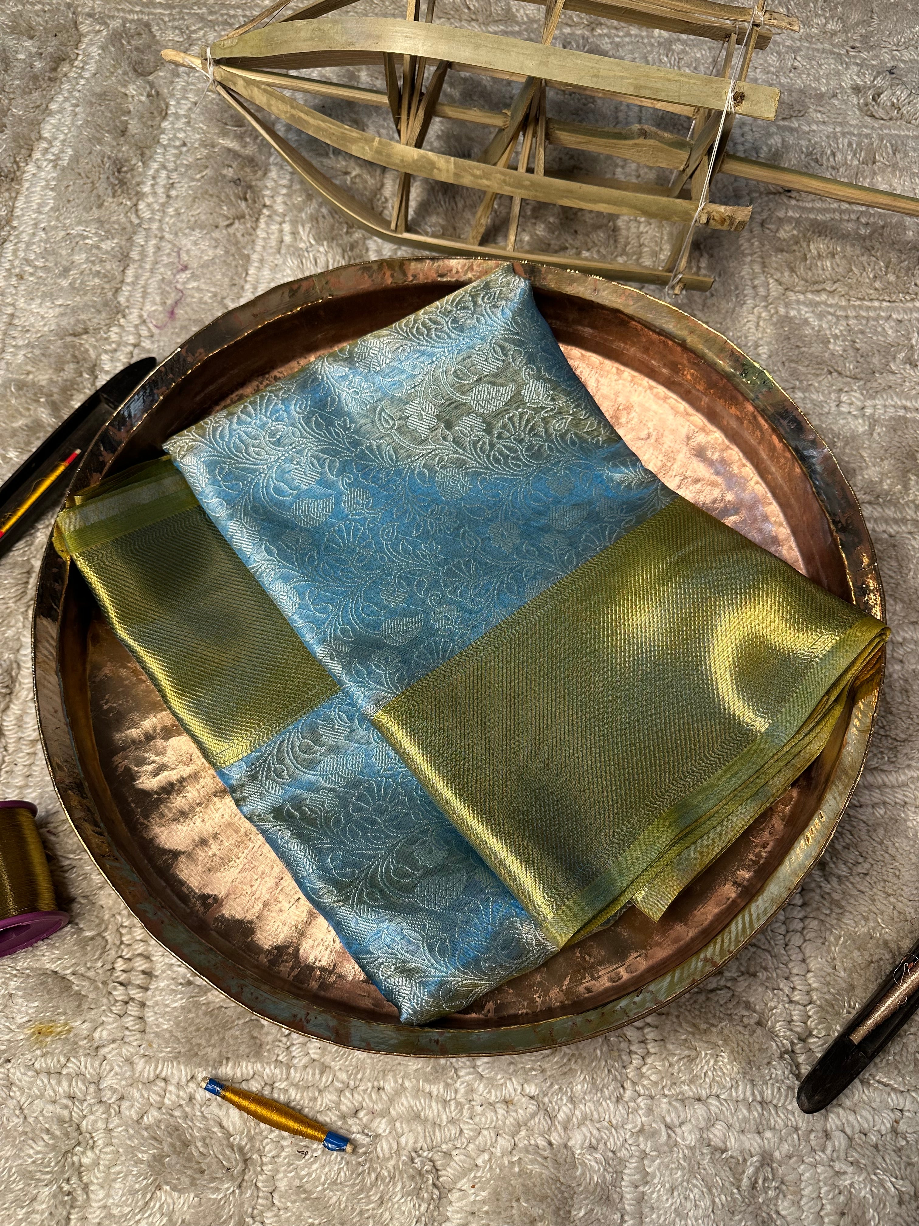 Eccentric Weave Softsilk Traditional Banarasi Saree