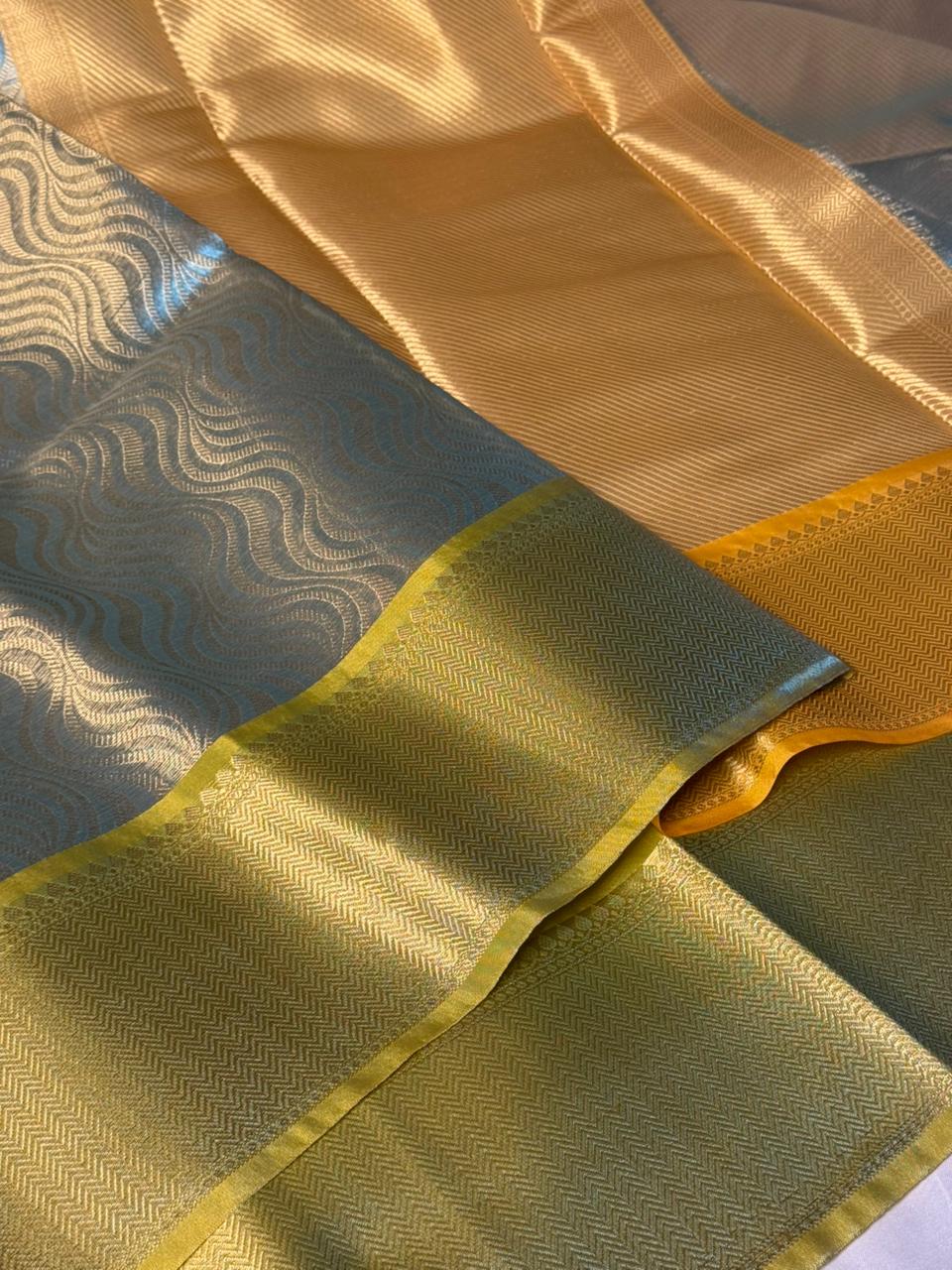 Metallic Firozi Leheriya Weave Tissue Saree