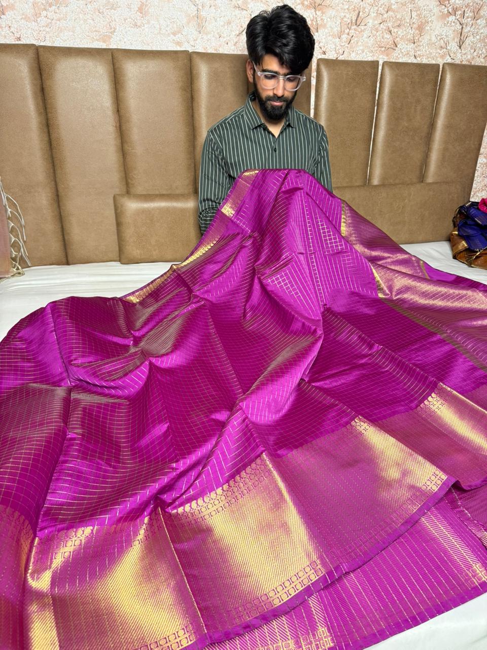Dark Mahendra Checks Weave Softsilk Saree