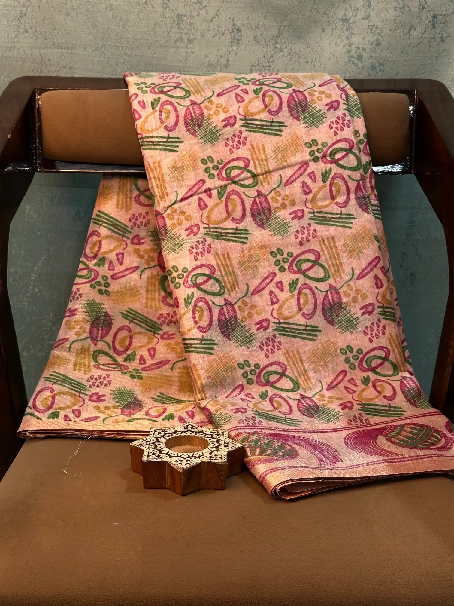 Contemporary Weave Kora Tissue Silk Banarasi Saree