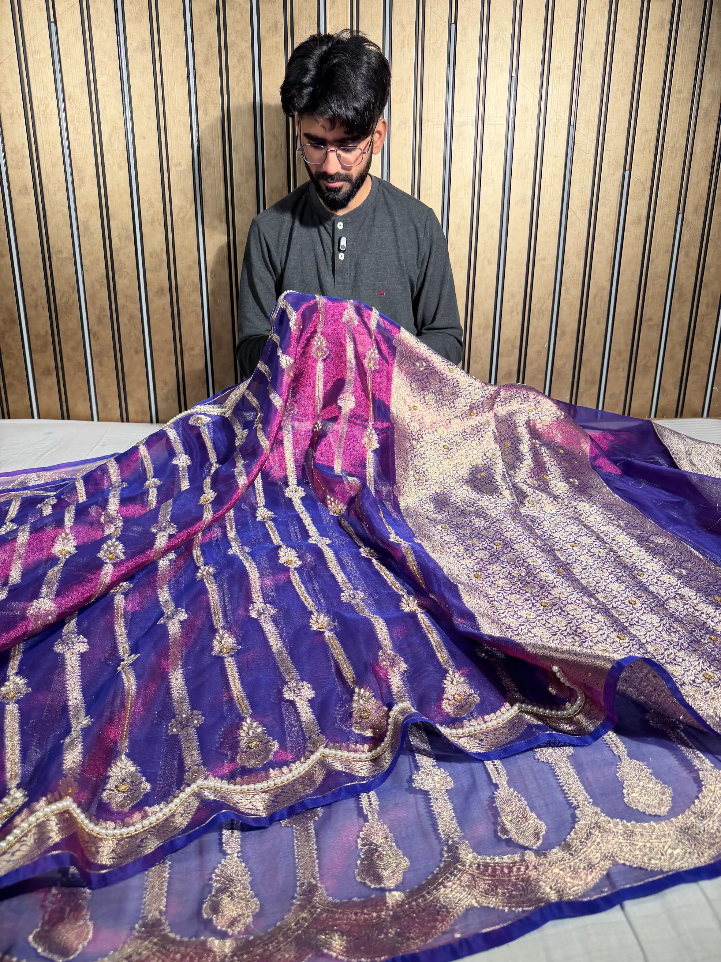 Baigani Scallop Tissue Silk Handwork Banarasi Saree