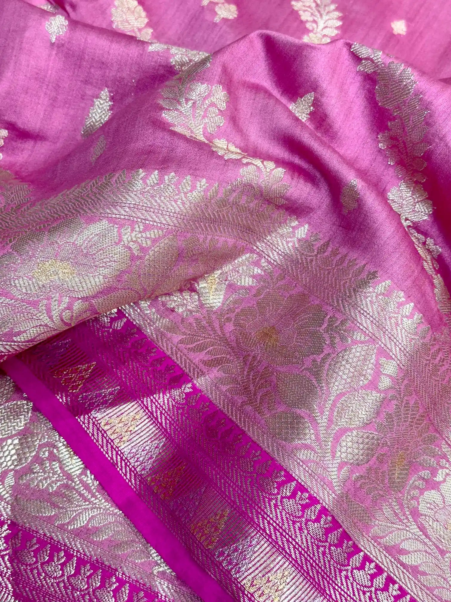 Barbie Pink Pure Chiniya Silk Leheriya Pattern Banarasi Saree