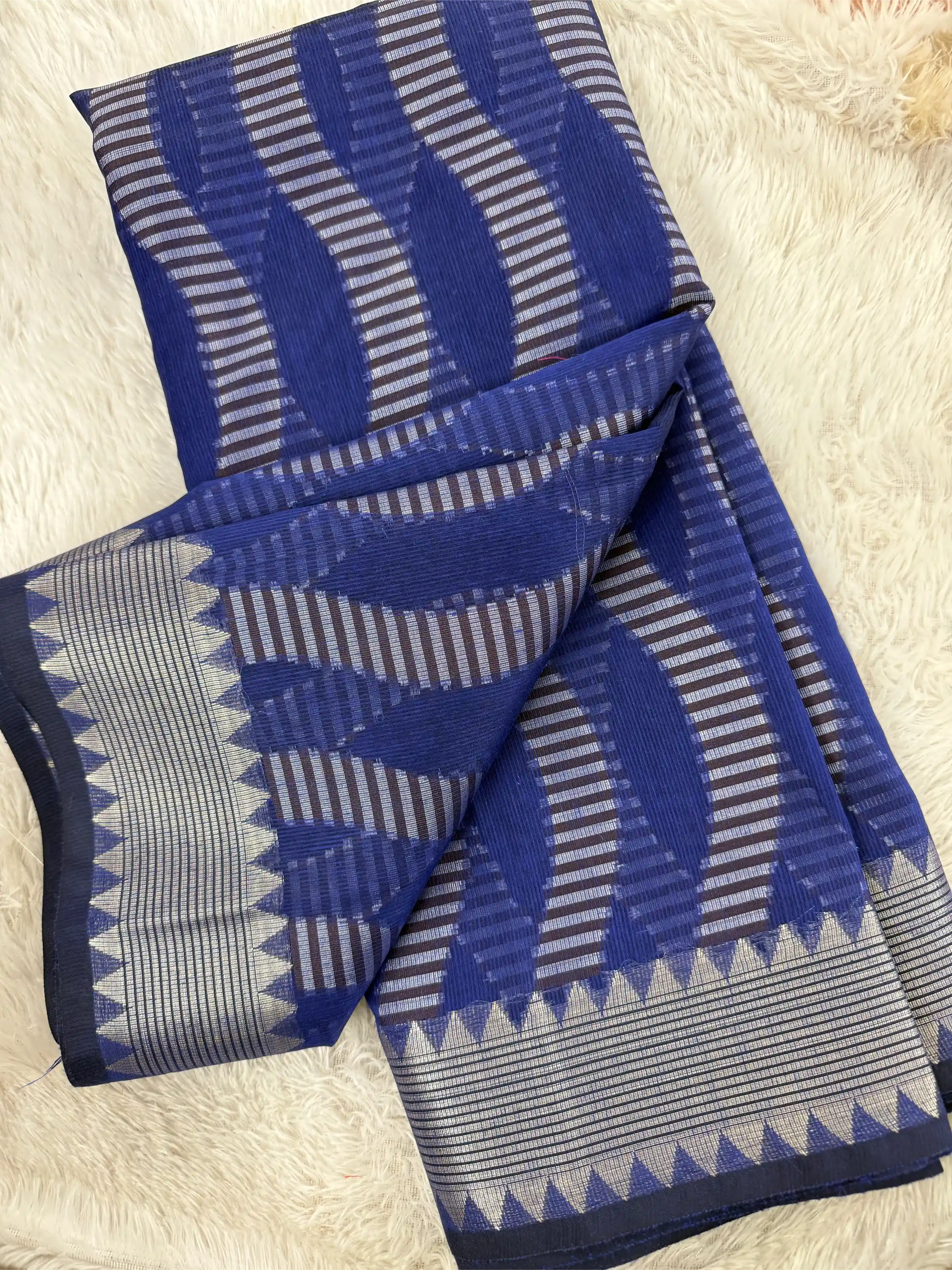 Beautiful Soft Silk Meenakari Weave Banarasi Saree