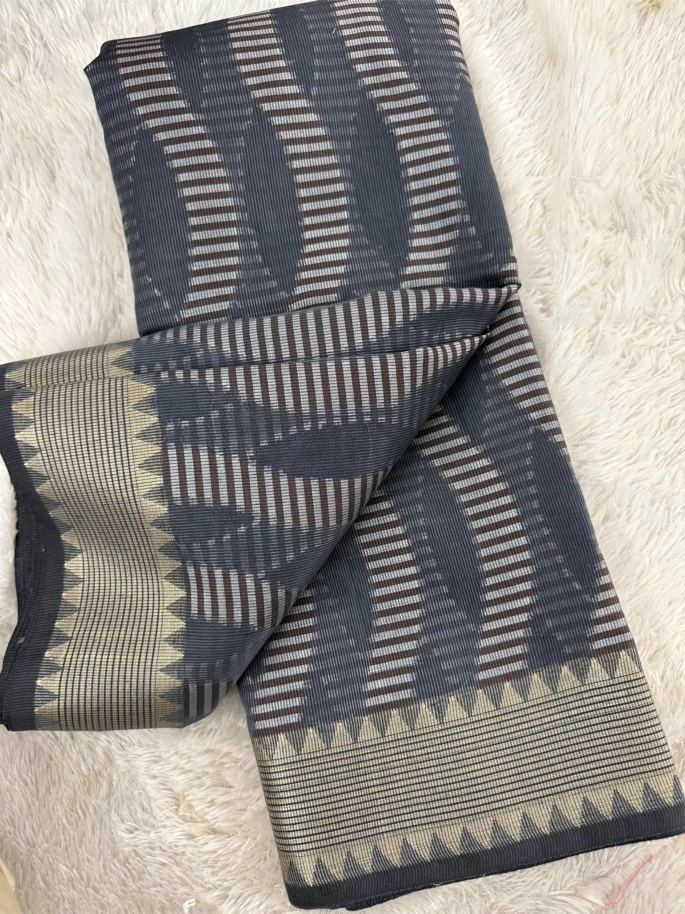 Beautiful Soft Silk Meenakari Weave Banarasi Saree