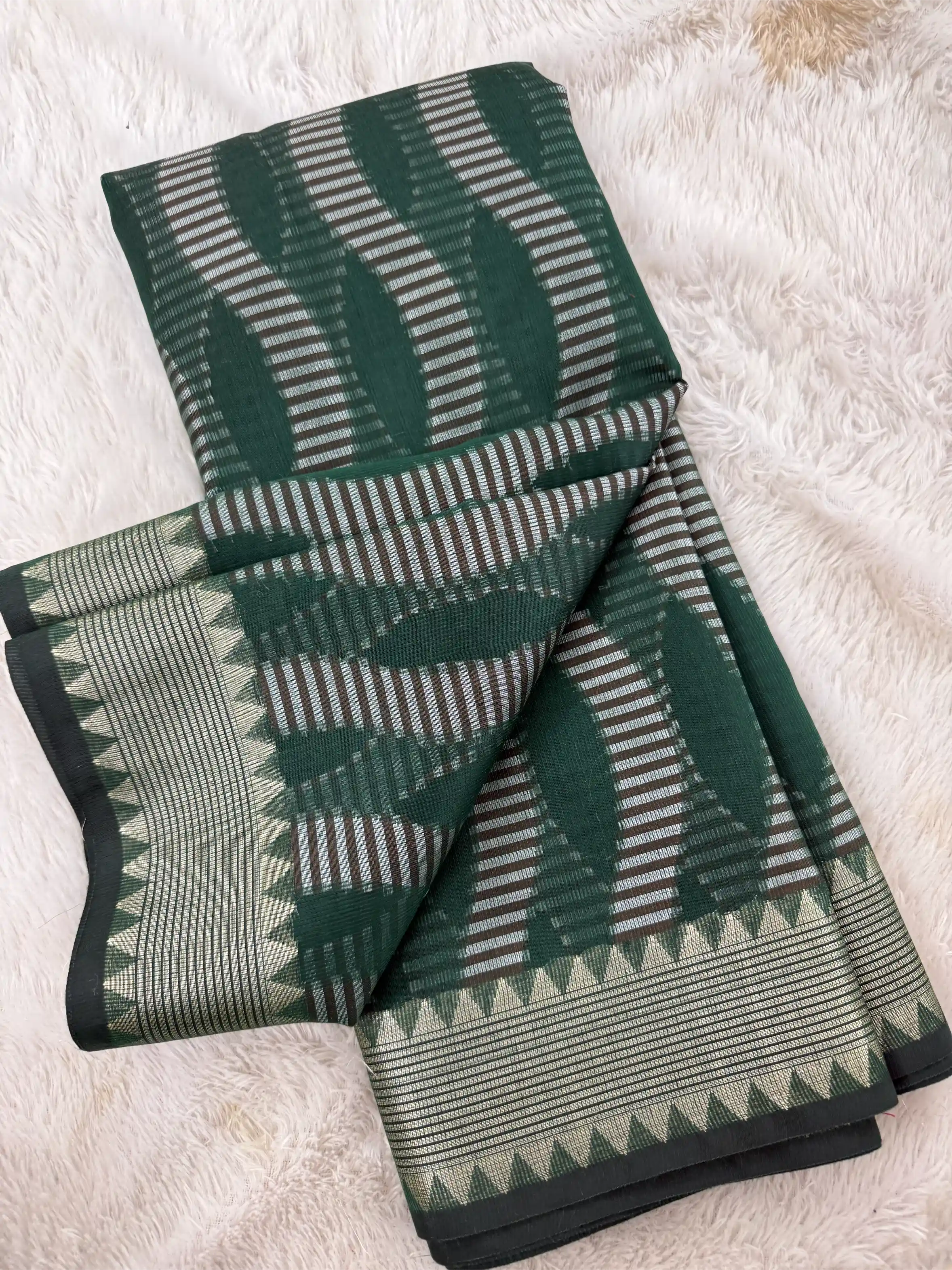 Beautiful Soft Silk Meenakari Weave Banarasi Saree