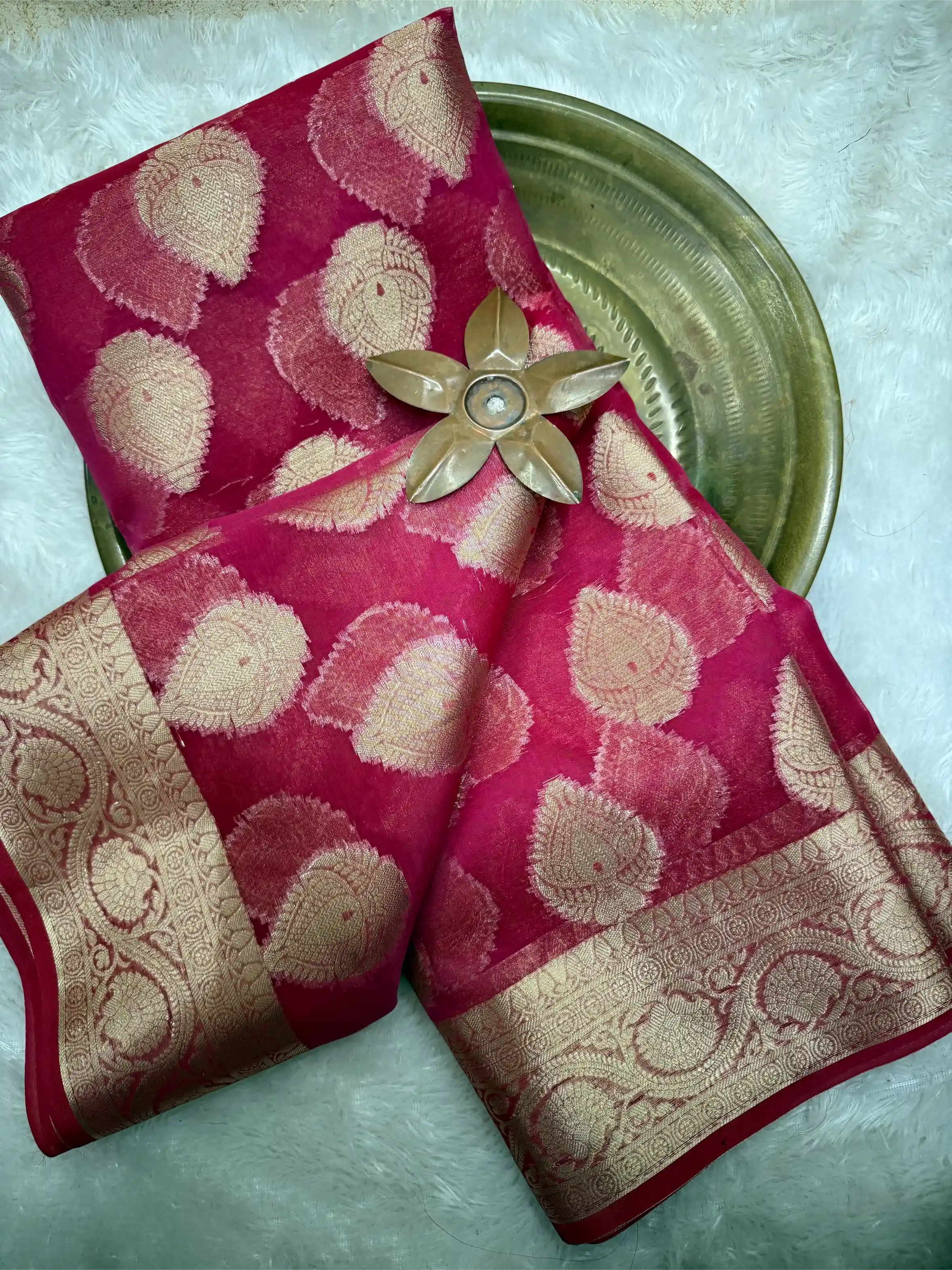 Beautiful Softsilk Eccentric Weave Banarasi Saree