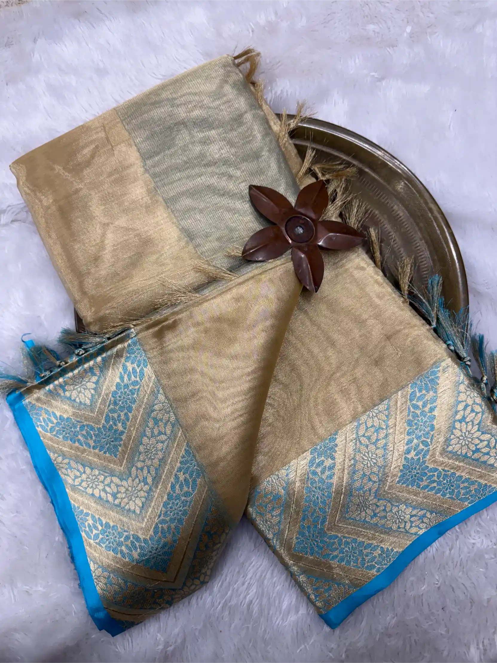 Beautiful Softsilk Eccentric Weave Banarasi Saree