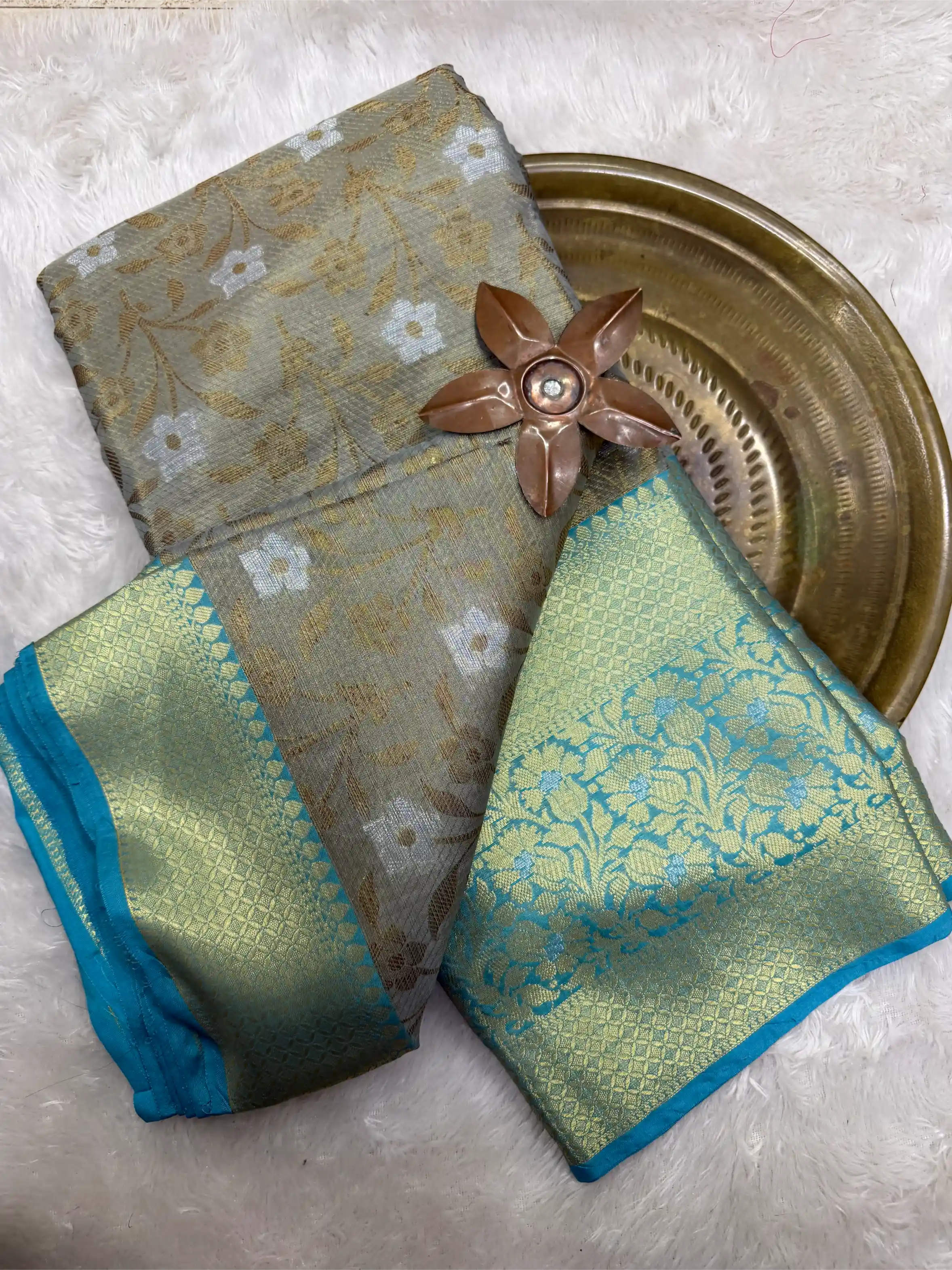 Beautiful Softsilk Eccentric Weave Banarasi Saree