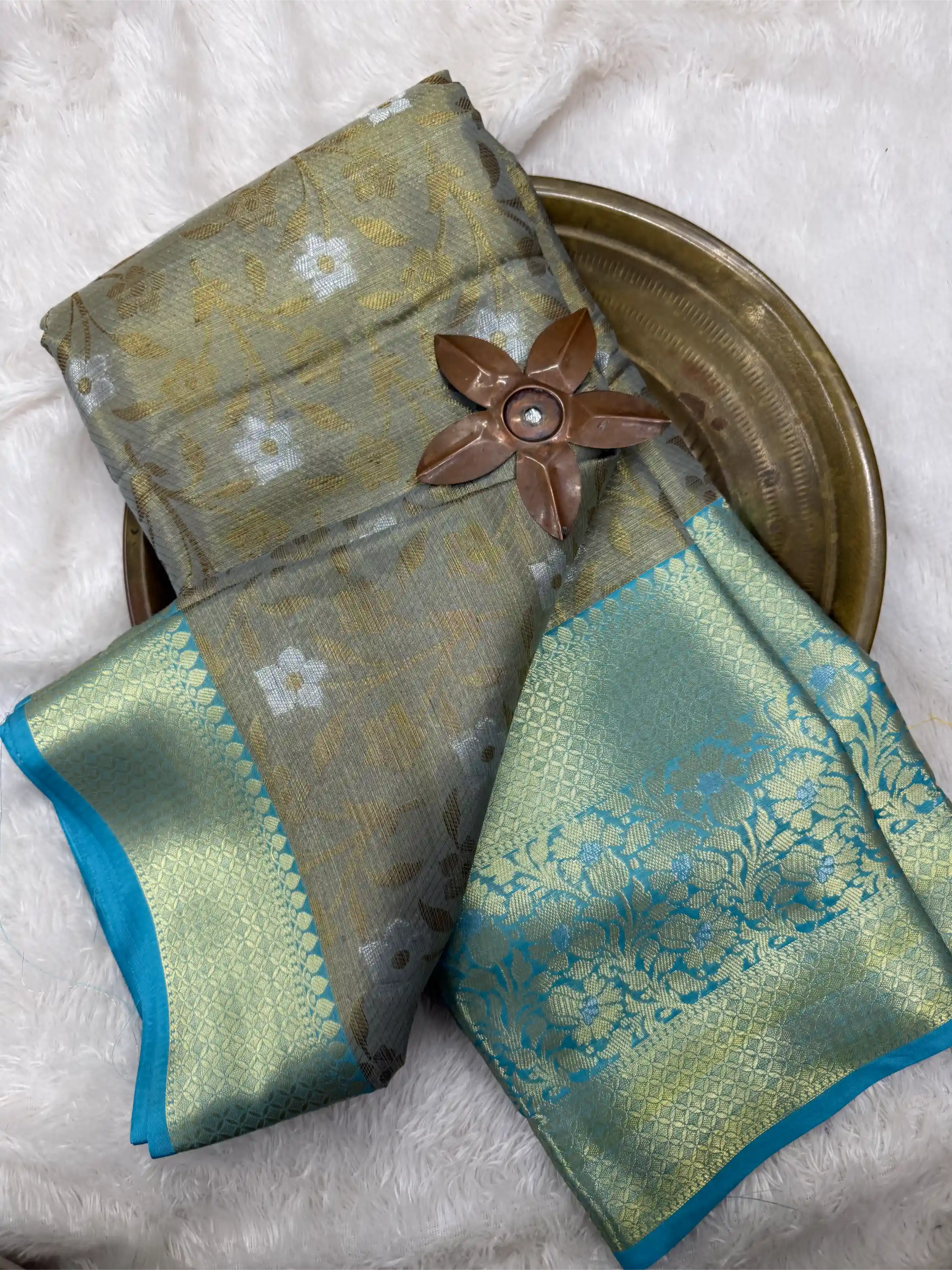 Beautiful Softsilk Eccentric Weave Banarasi Saree