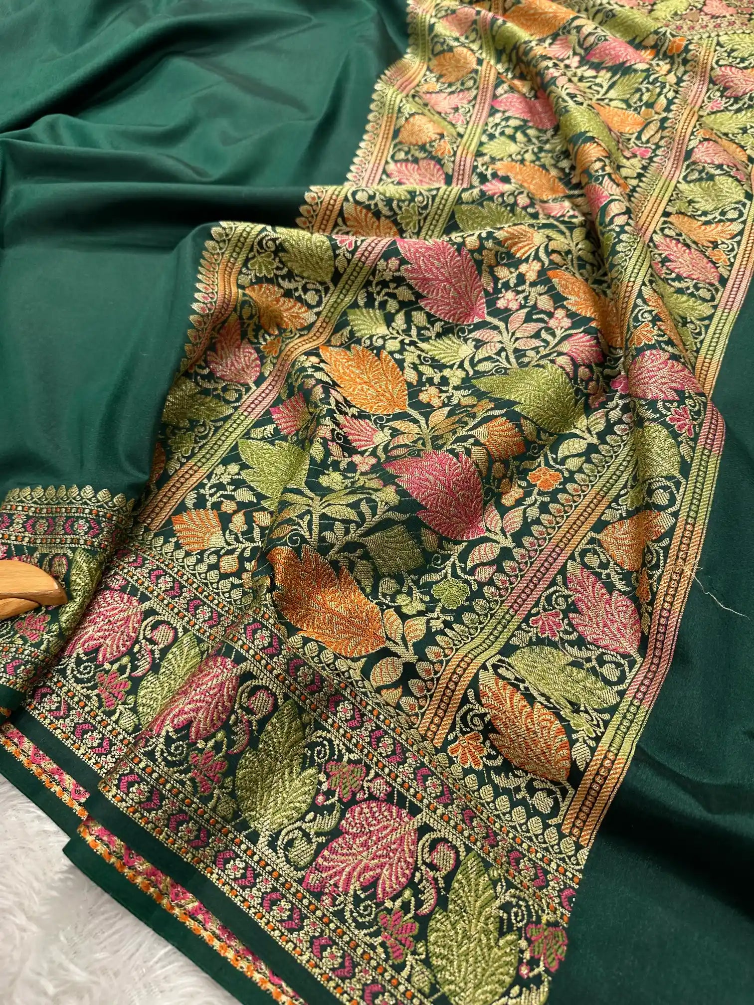 Bottle Green Warm Silk Tilfi Meenakari Weave Banarasi Saree