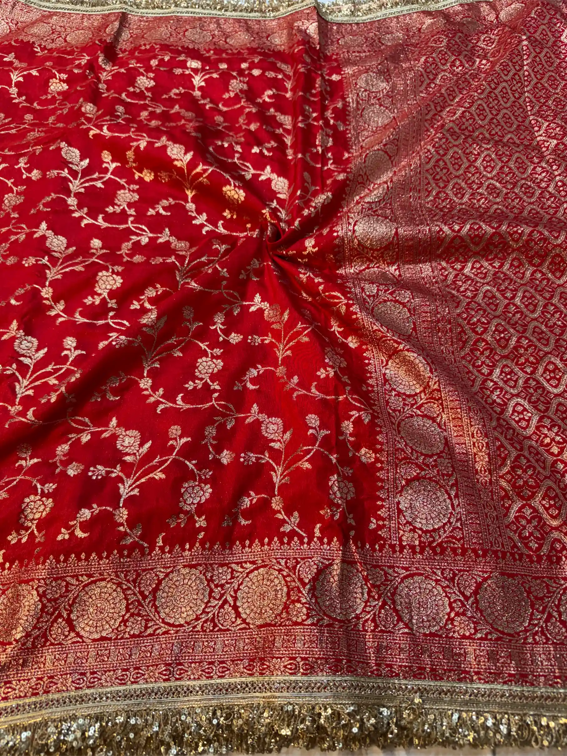 Bridal Red Chiniya Silk Designer Lace Attached Banarasi Saree