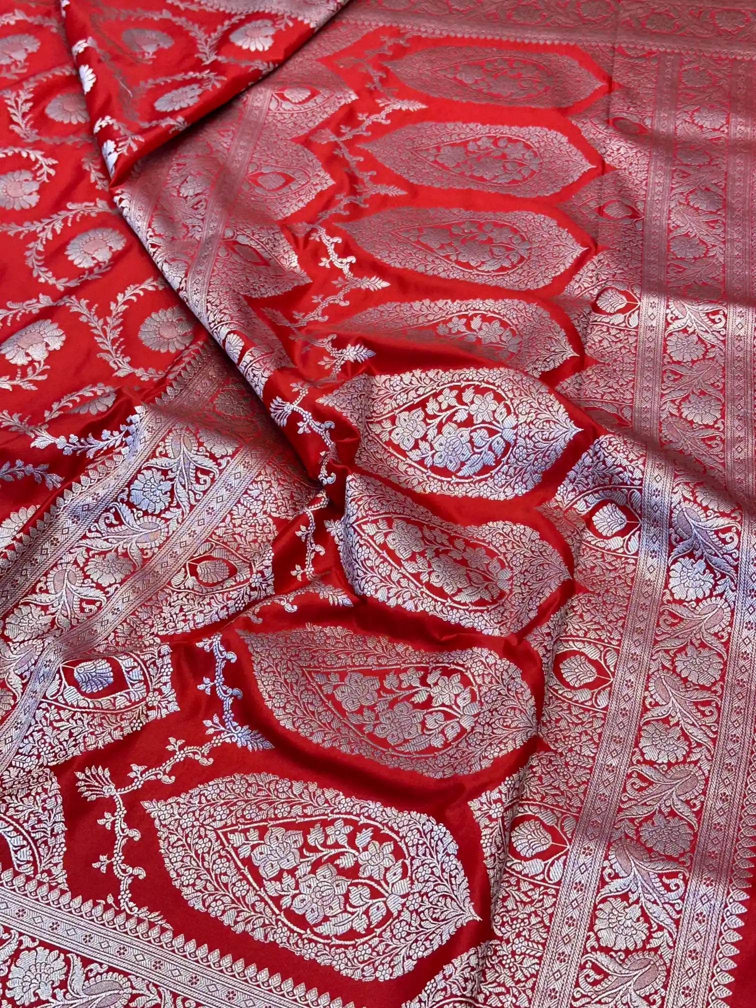Bridal Red Floral Jaal Weave Mashru Katan Silk Saree