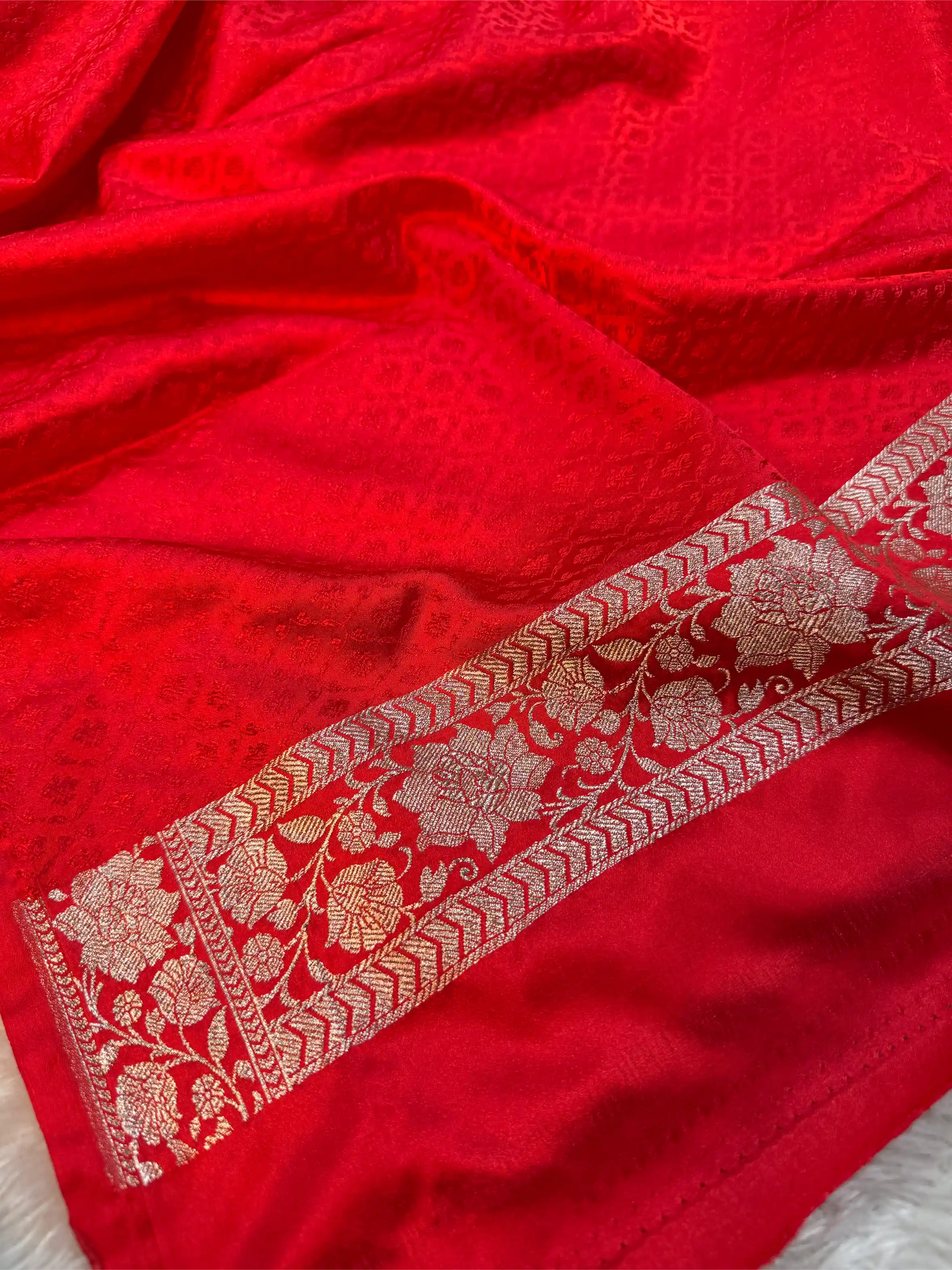 Bridal Red Mashru Katan Silk Heritage Jaal Weave Banarasi Saree