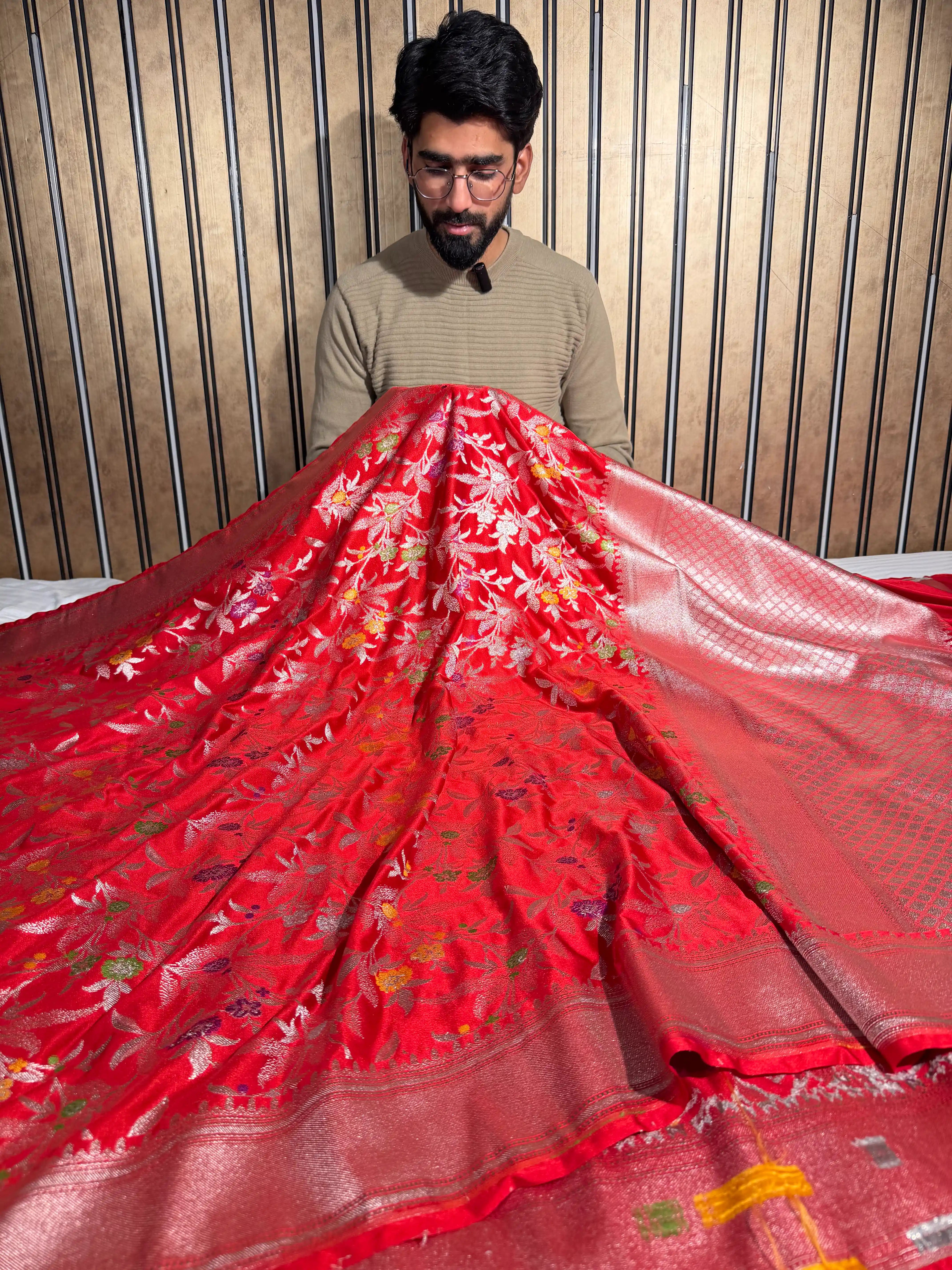 Bridal Red Mashru Katan Silk Meenakari Intricate Weave Banarasi Saree