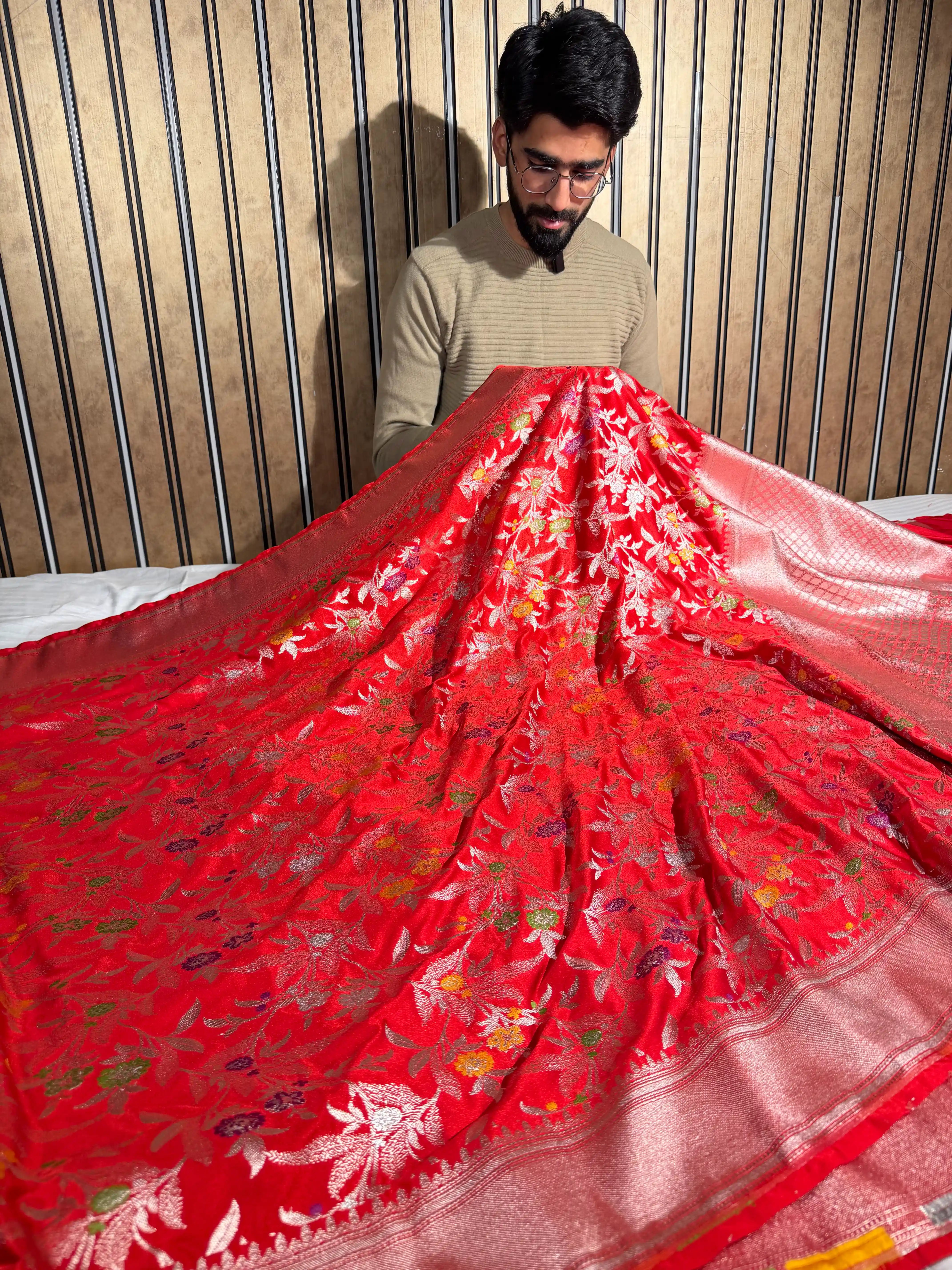 Bridal Red Mashru Katan Silk Meenakari Intricate Weave Banarasi Saree