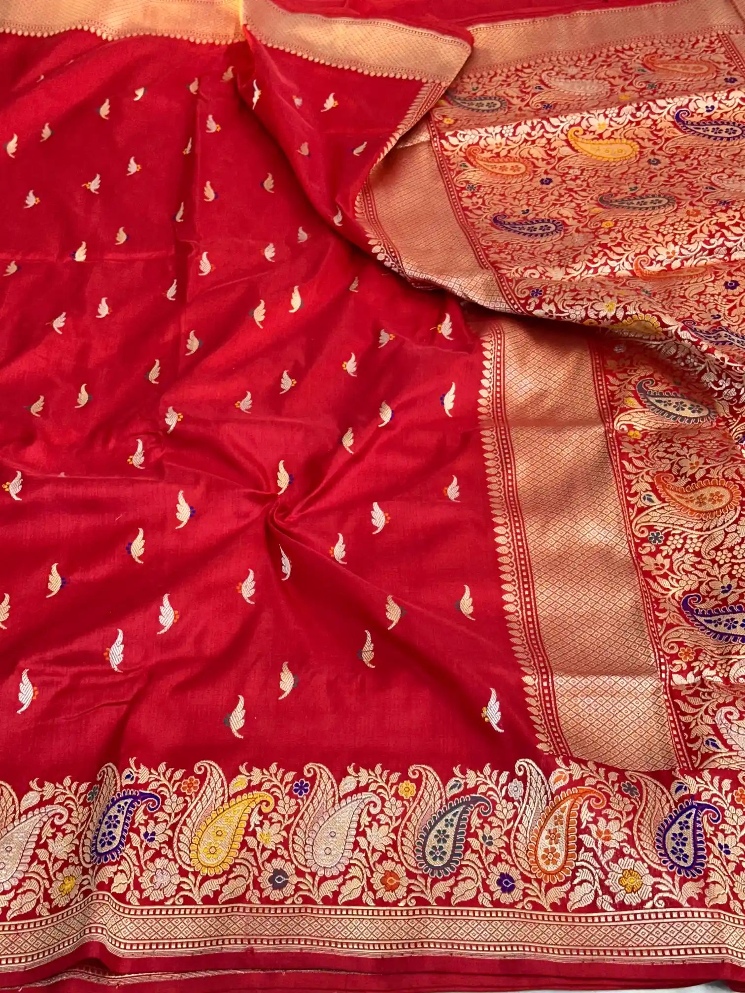 Bridal Red Pure Katan Silk Handwoven Banarasi Saree