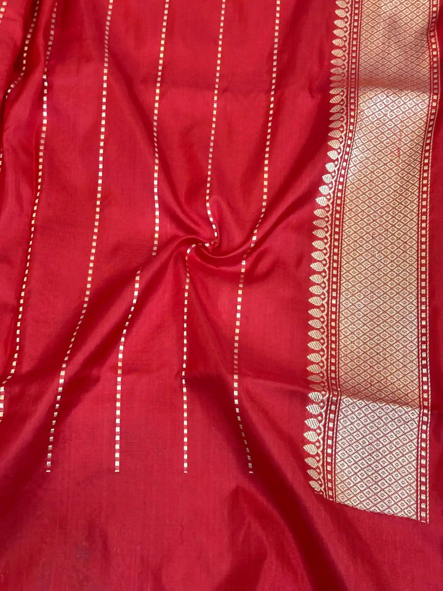 Bridal Red Pure Katan Silk Handwoven Banarasi Saree