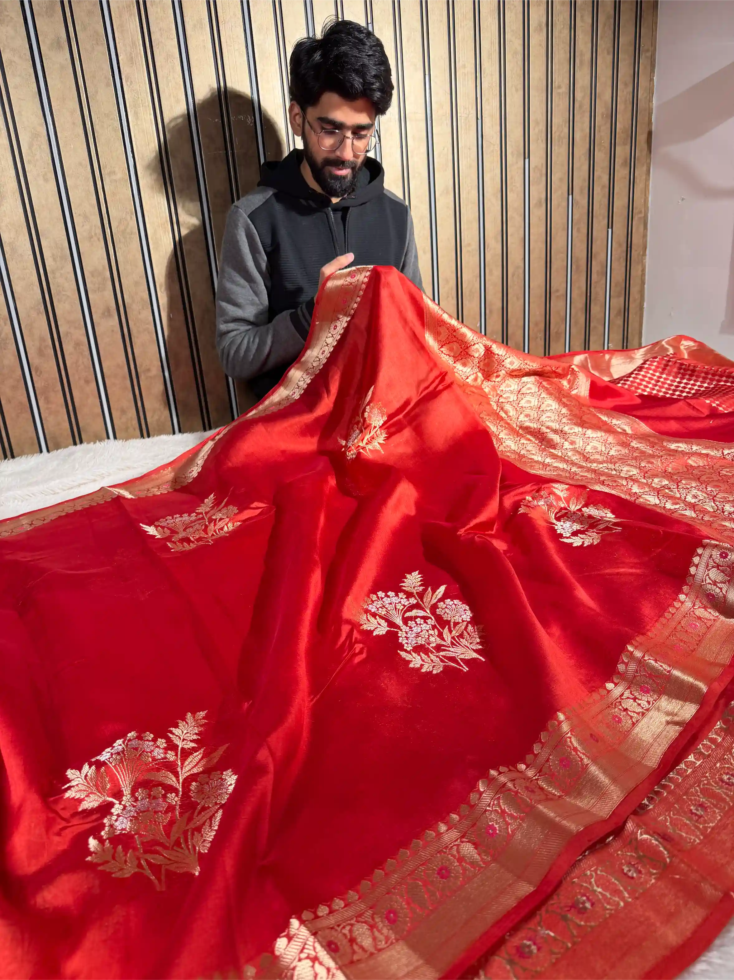 Bridal Red Pure Mango Silk Heritage Banarasi Saree