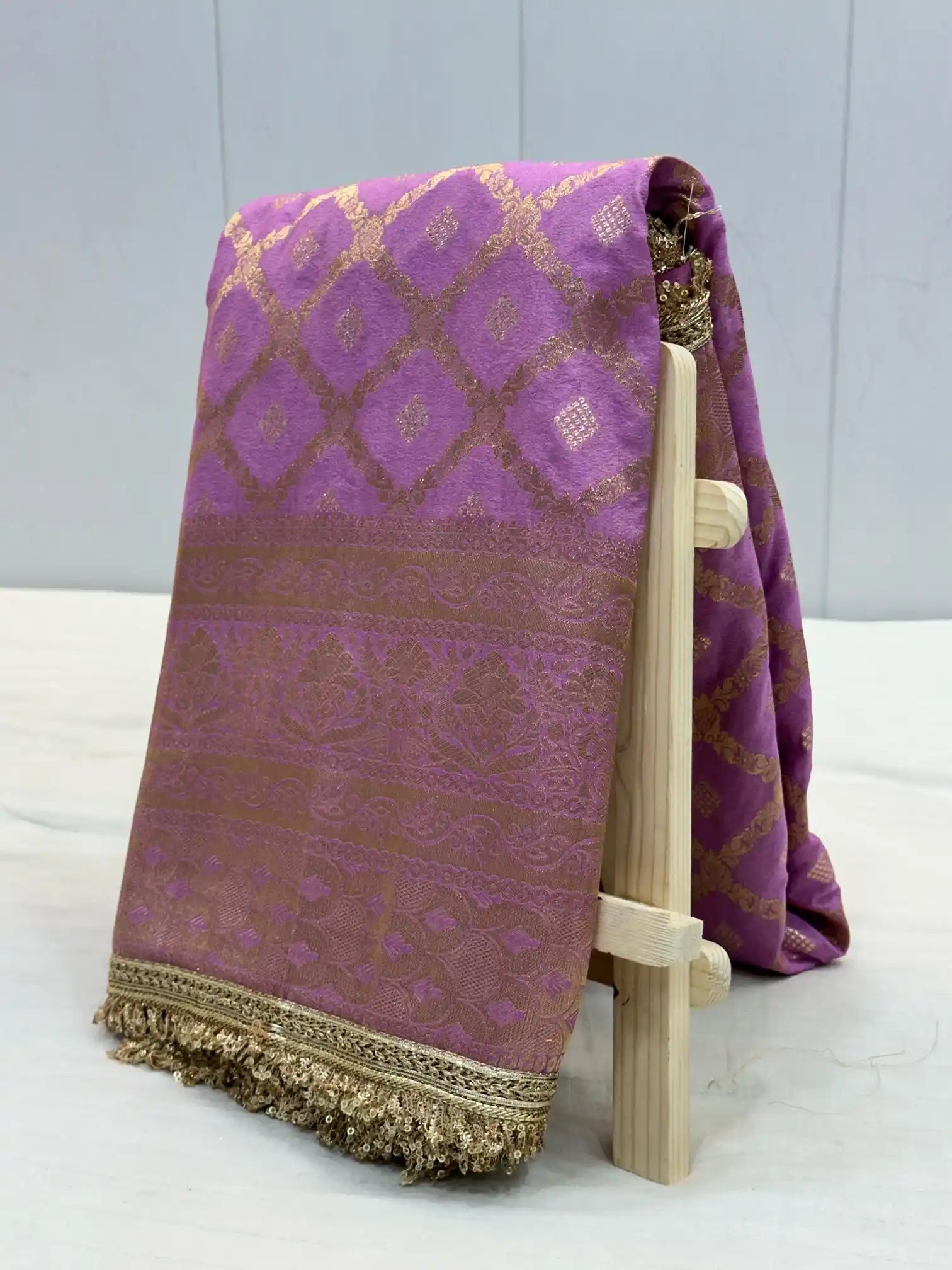 Bright Pink Chiniya Silk Designer Lace Work Banarasi Saree