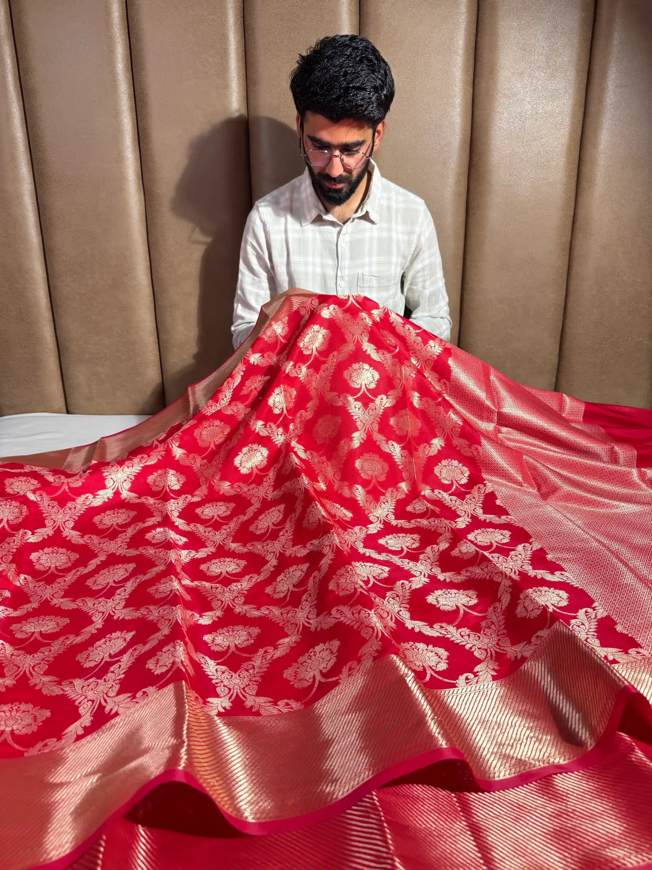 Bright Red Softsilk Traditional Banarasi Saree