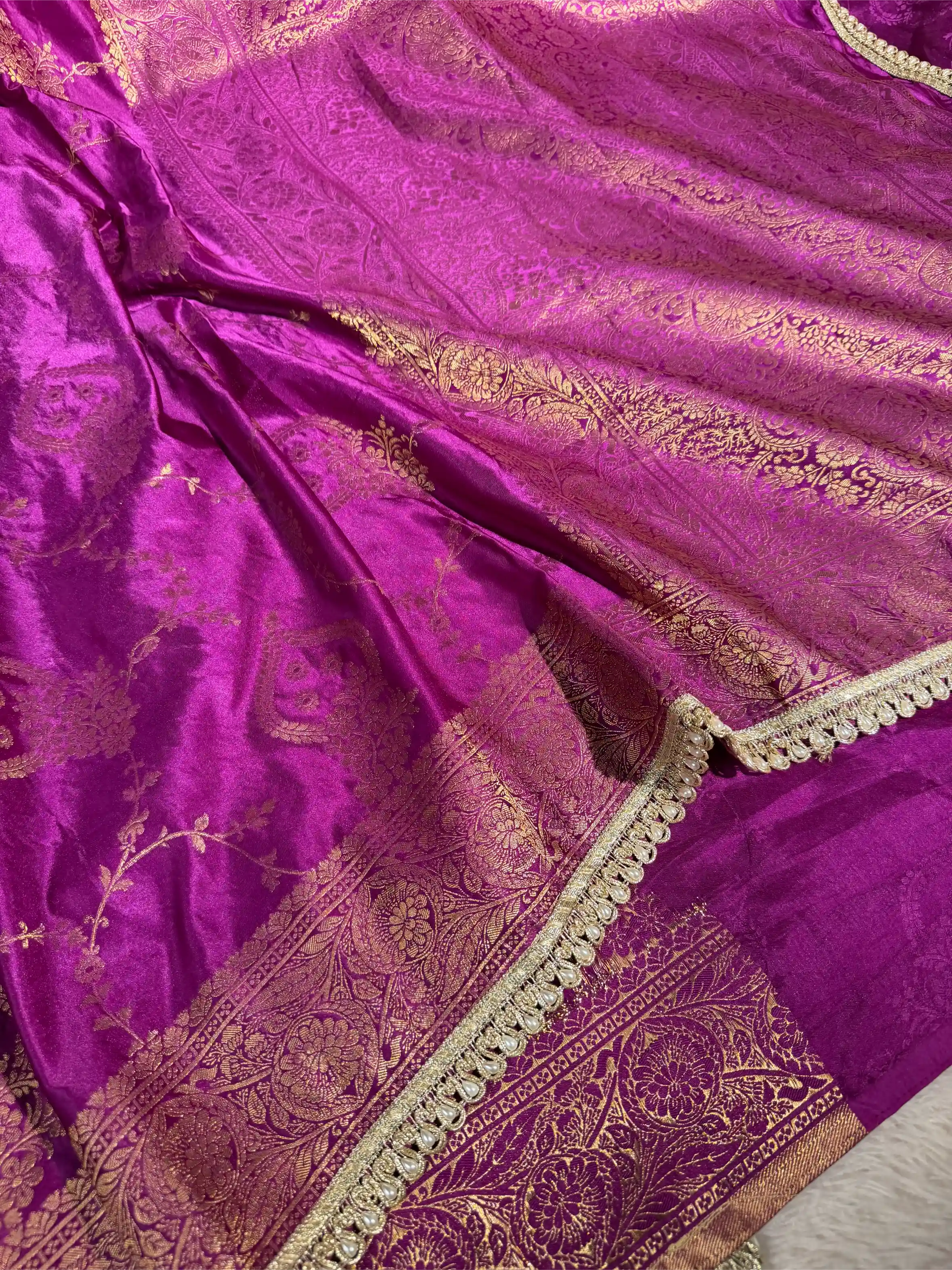 Bright Violet Banana Silk Designer Moti Lace Attached Banarasi Saree