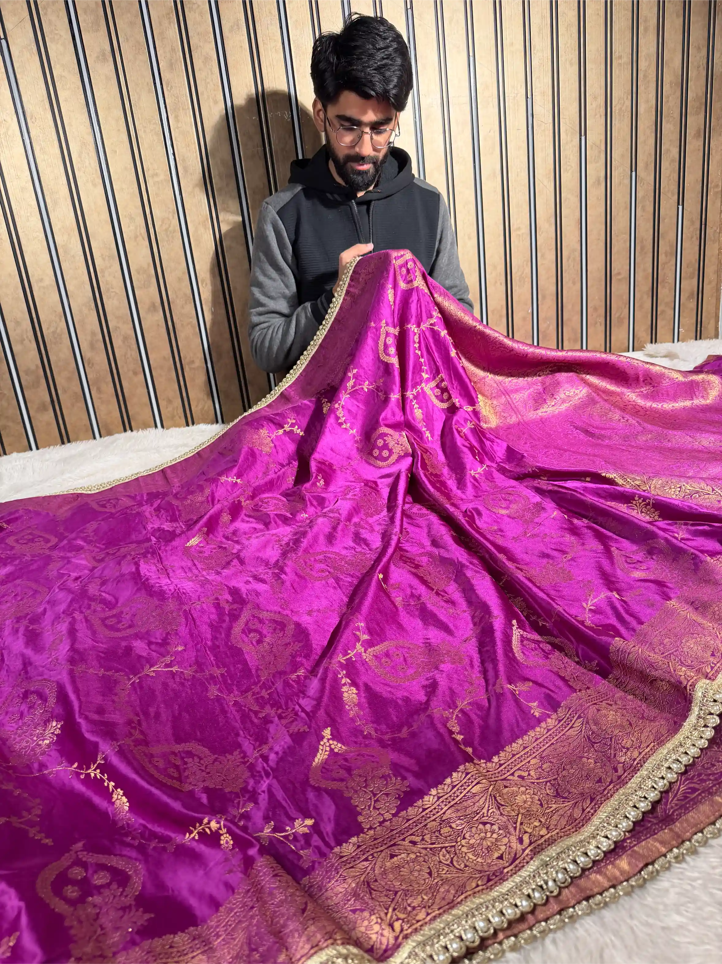 Bright Violet Banana Silk Designer Moti Lace Attached Banarasi Saree