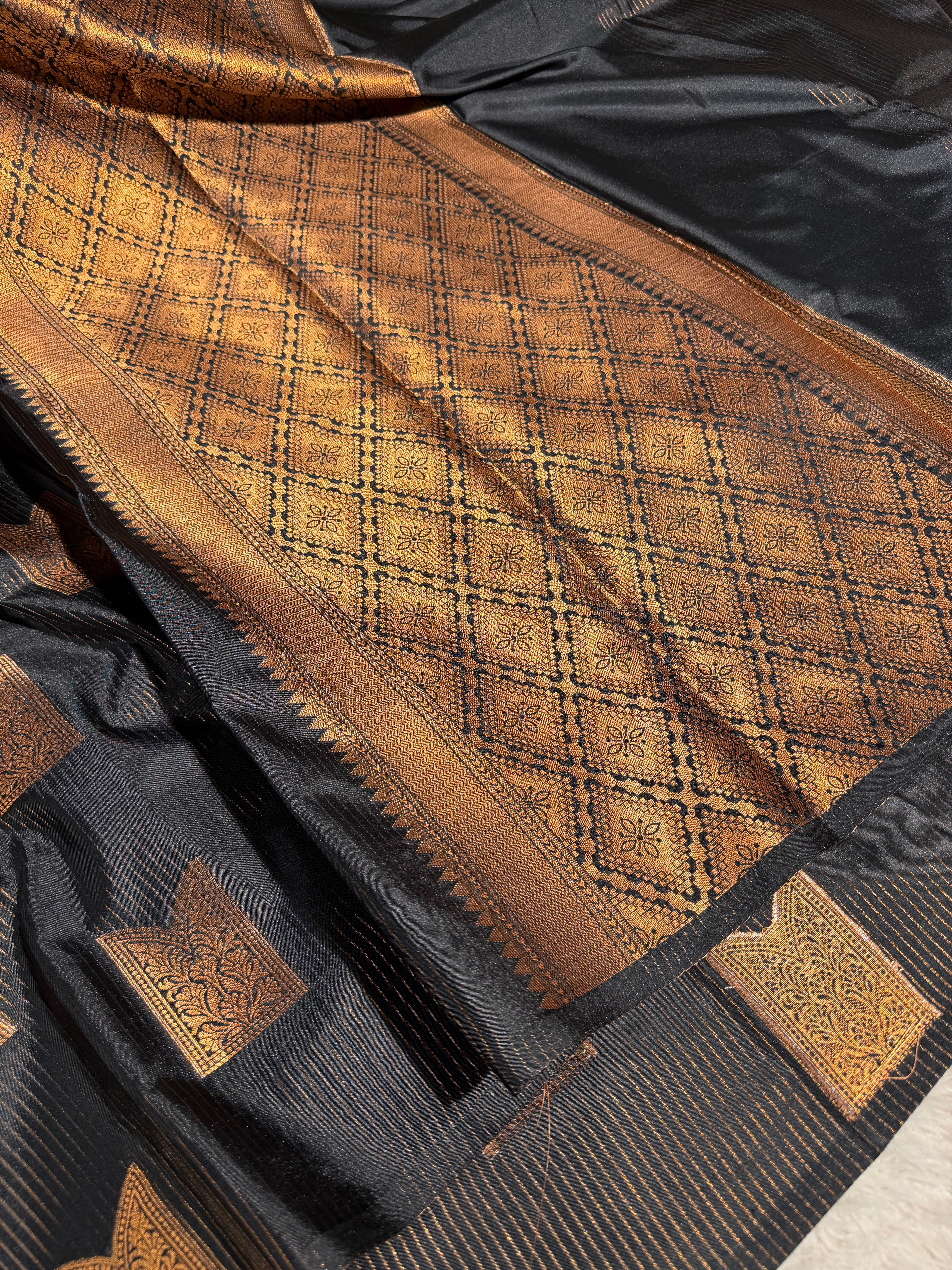 Jet Black Kanchi Weave Softsilk Saree