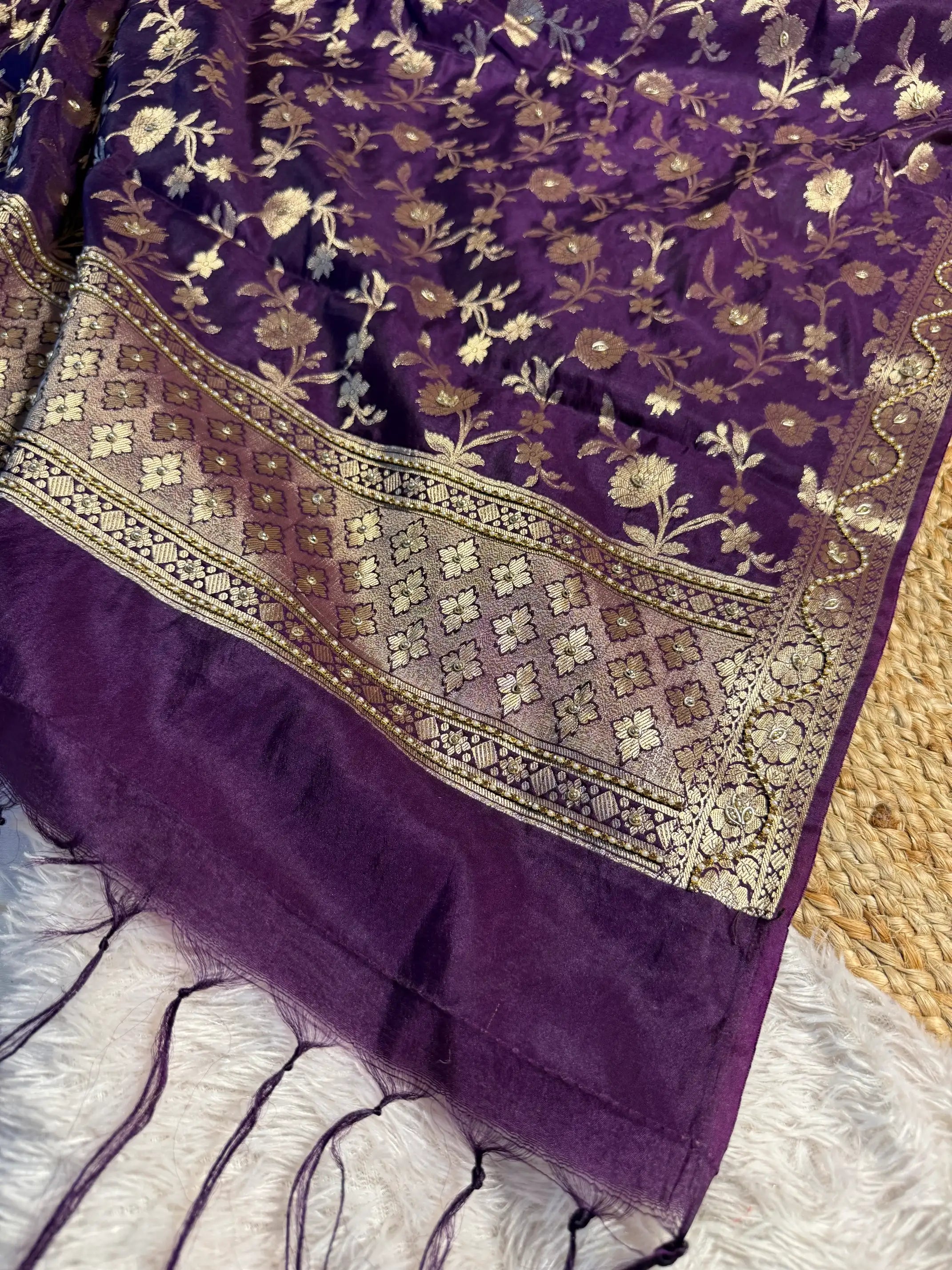 Light Majenta Chinia Silk Premium Handwork Banarasi Suit