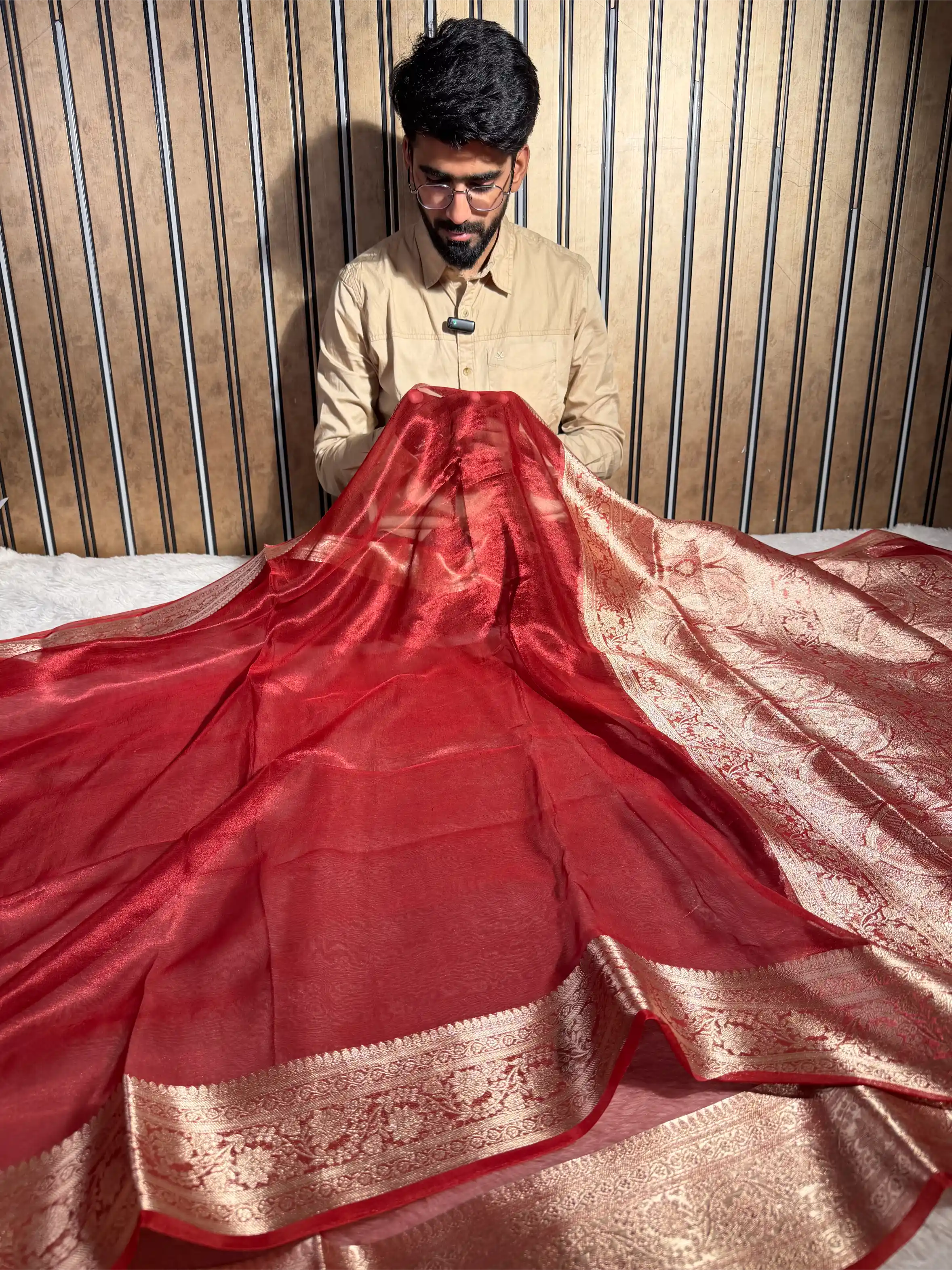 Carmine Maroon 100% Pure Tissue Silk Traditional Jacquard Weave Banarasi Saree