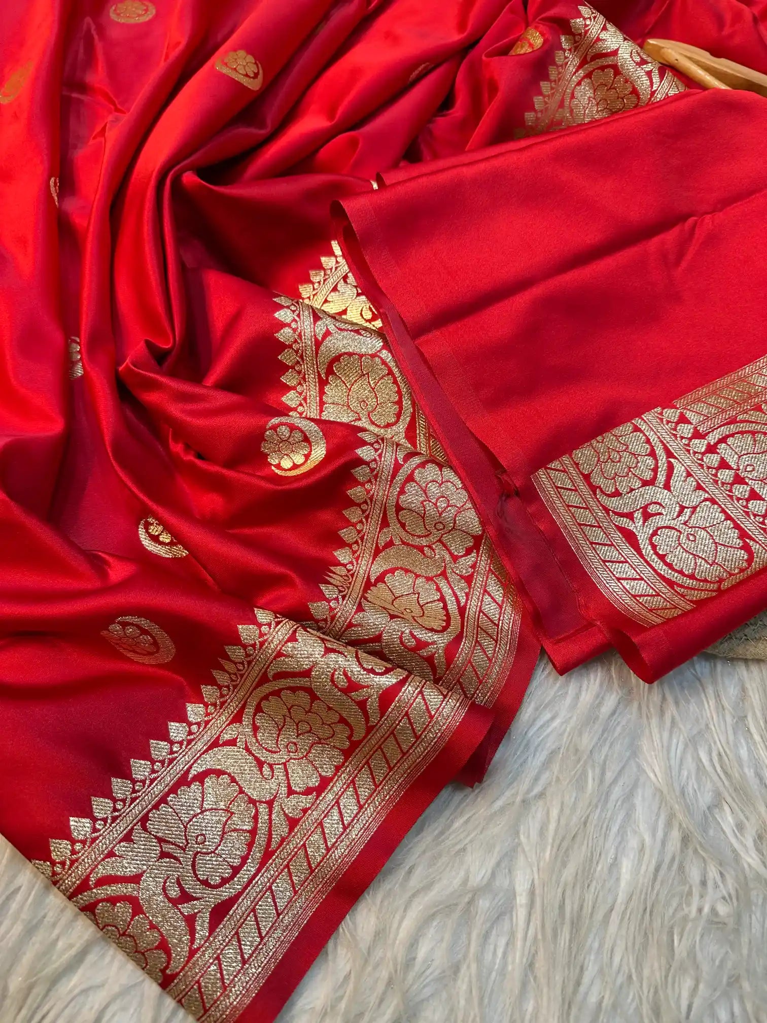 Centuries Old Heritage Banarasi Chand Tara Design Weave with Golden Zari in Eccentric Satin Katan Silk Exclusive Banarasi Saree
