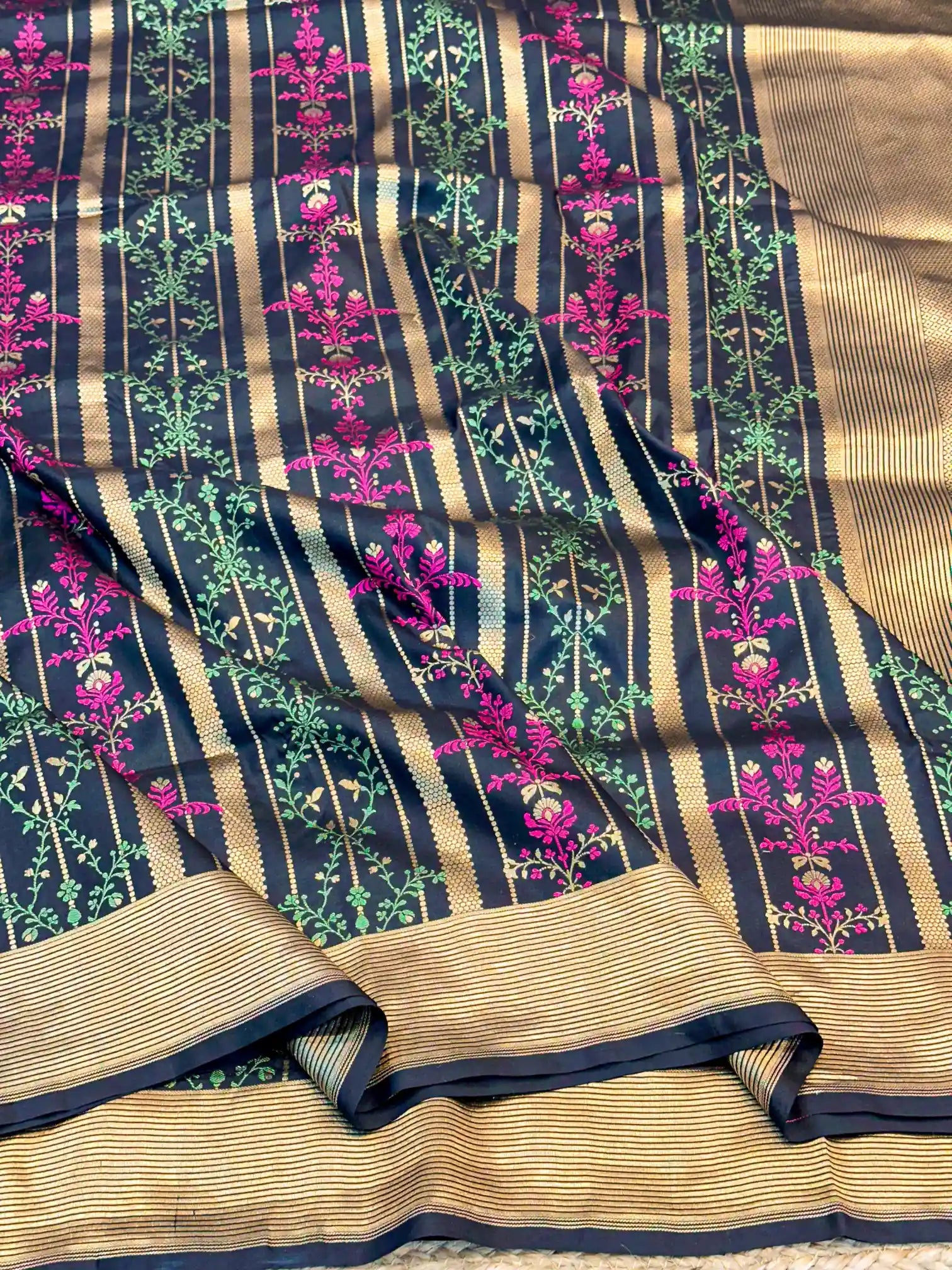 Contemporary Artistic Weave Pure Katan Silk Banarasi Saree