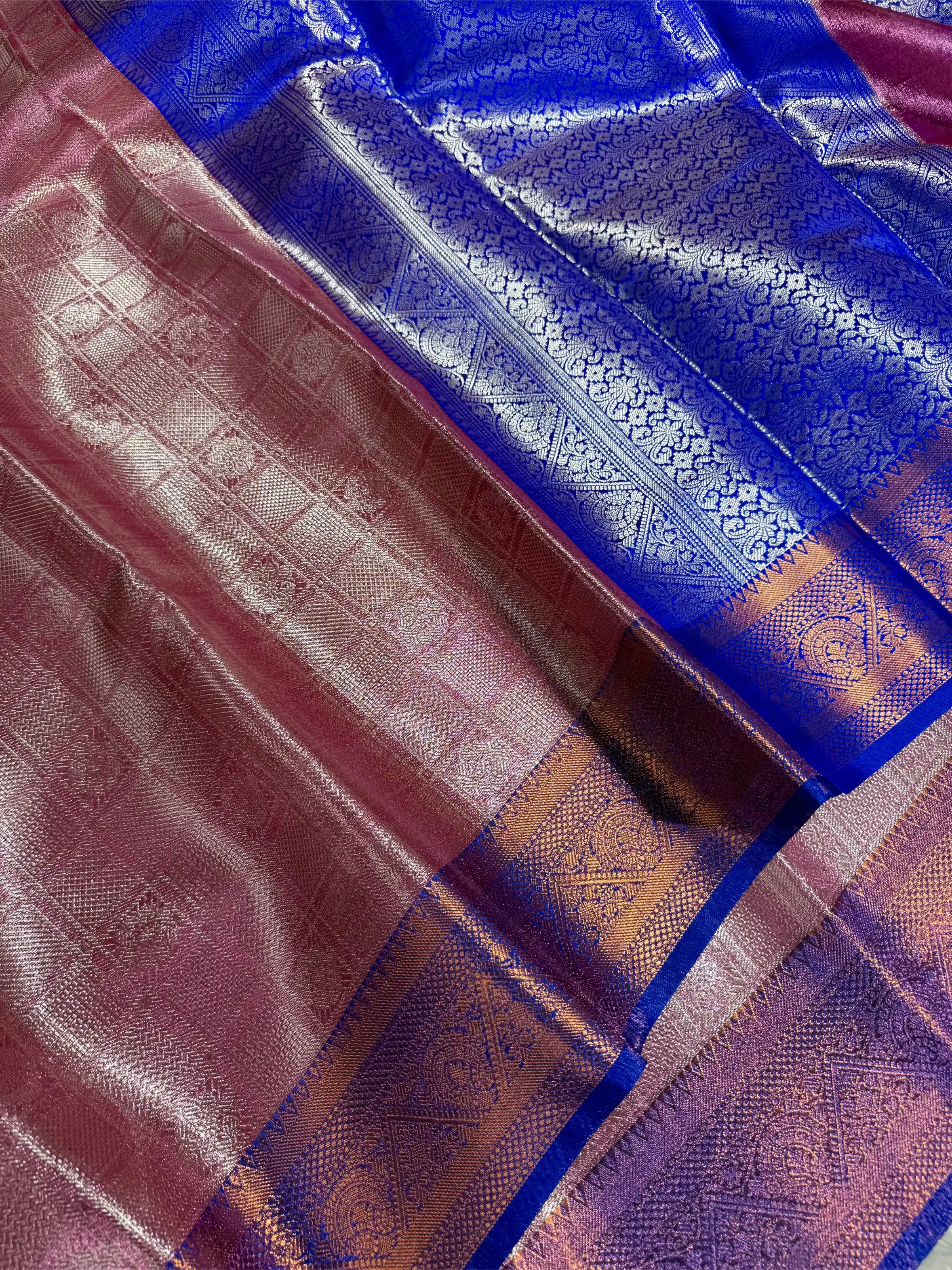 Contrast Shade SoftSilk Jacquard Banarasi Saree