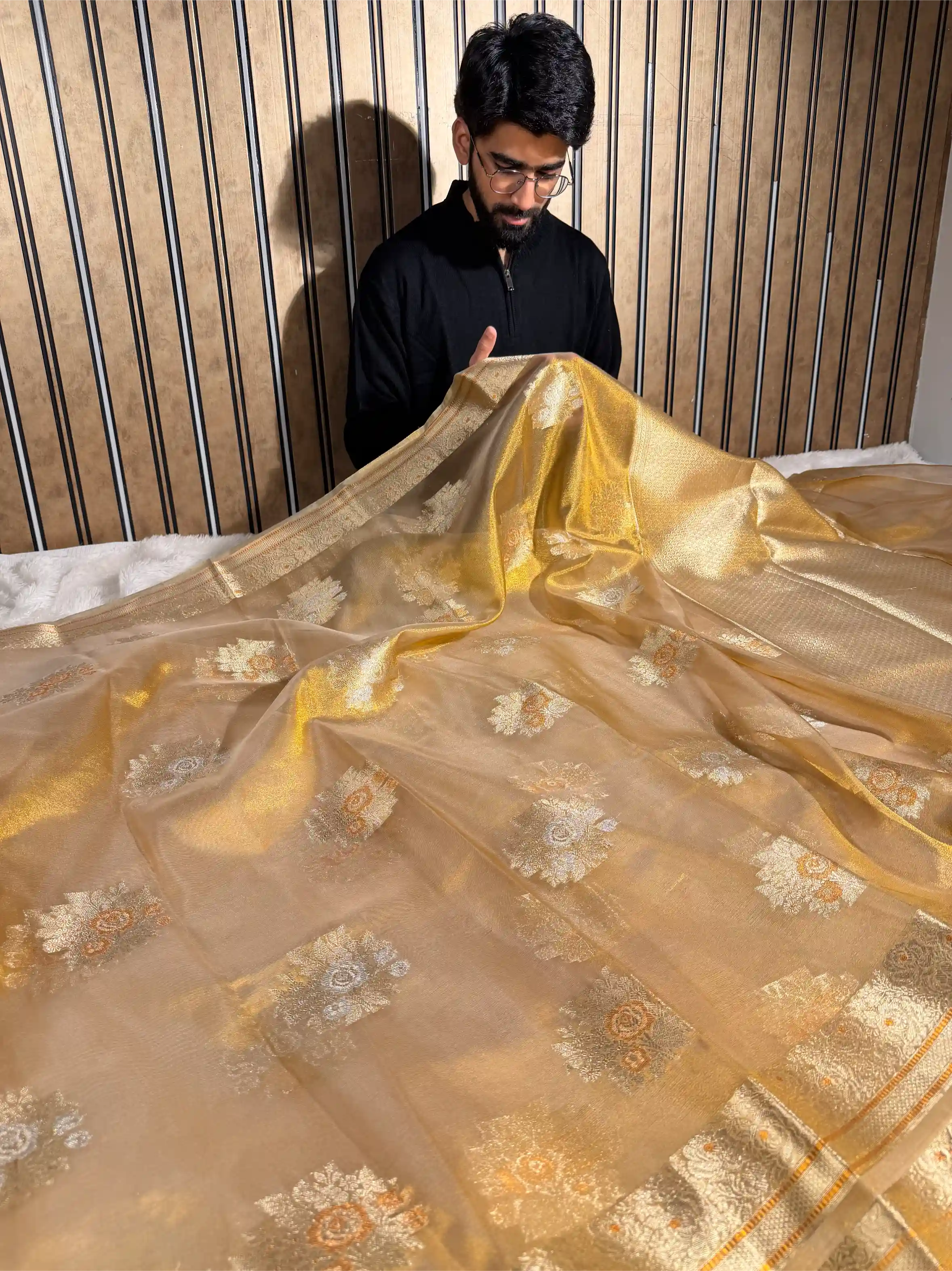 Copper Tissue Silk Traditional Buta Weave Banarasi Saree