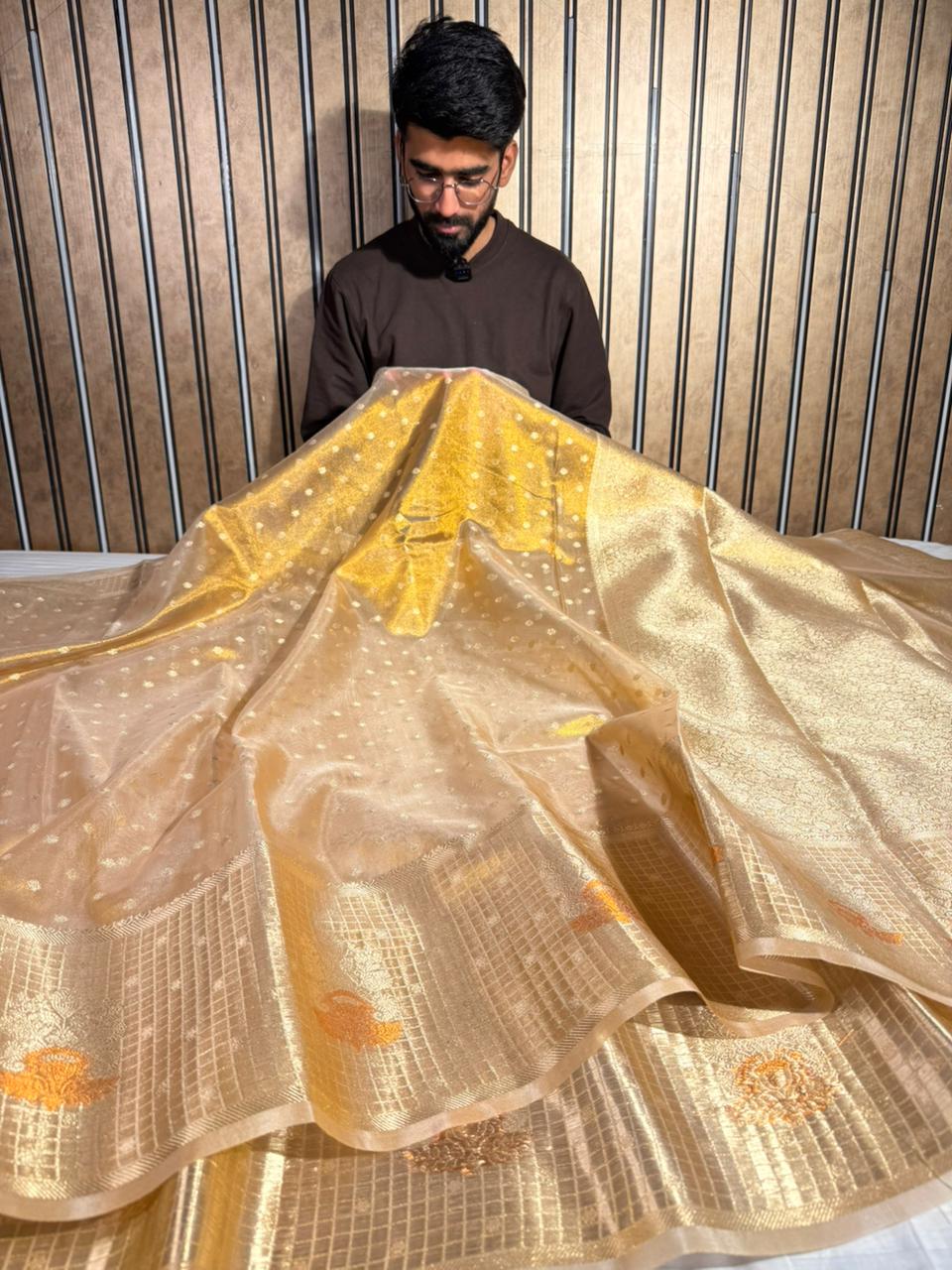 Copper Tissue Silk Traditional Buti Banarasi Saree