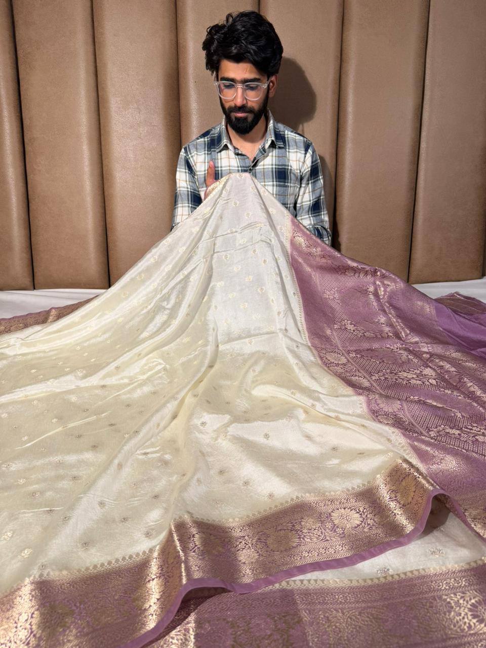 Cream-Lilac Soft Georgette Traditional Banarasi Saree