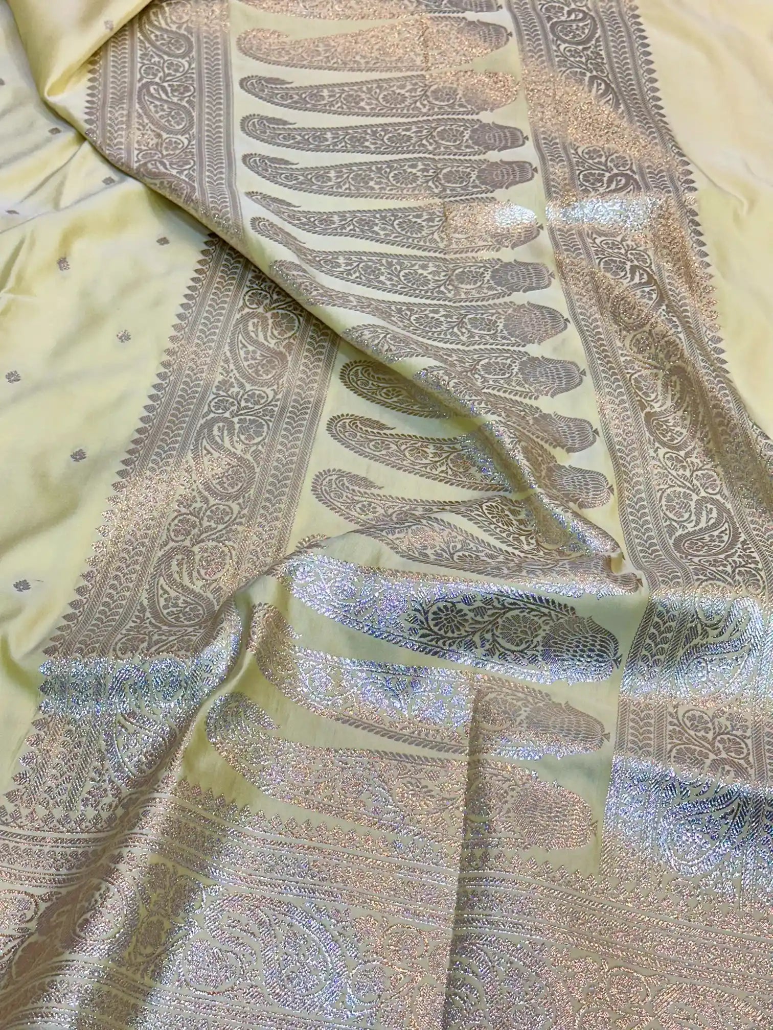Cream Premium Mashru Katan Silk Banarasi Saree