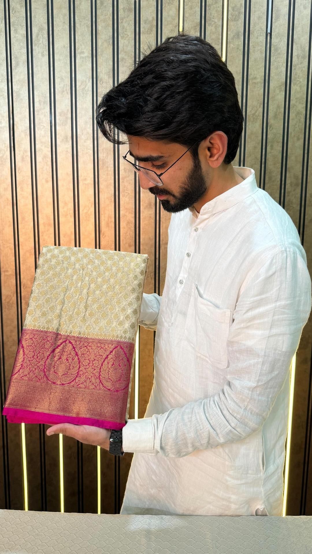 Cream Warm Silk Zari Buti Banarasi Saree