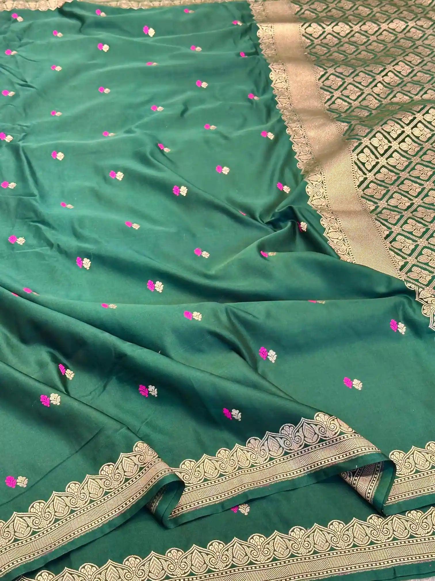 Dark Green Pretty Motifs Weave Mashru Silk Saree