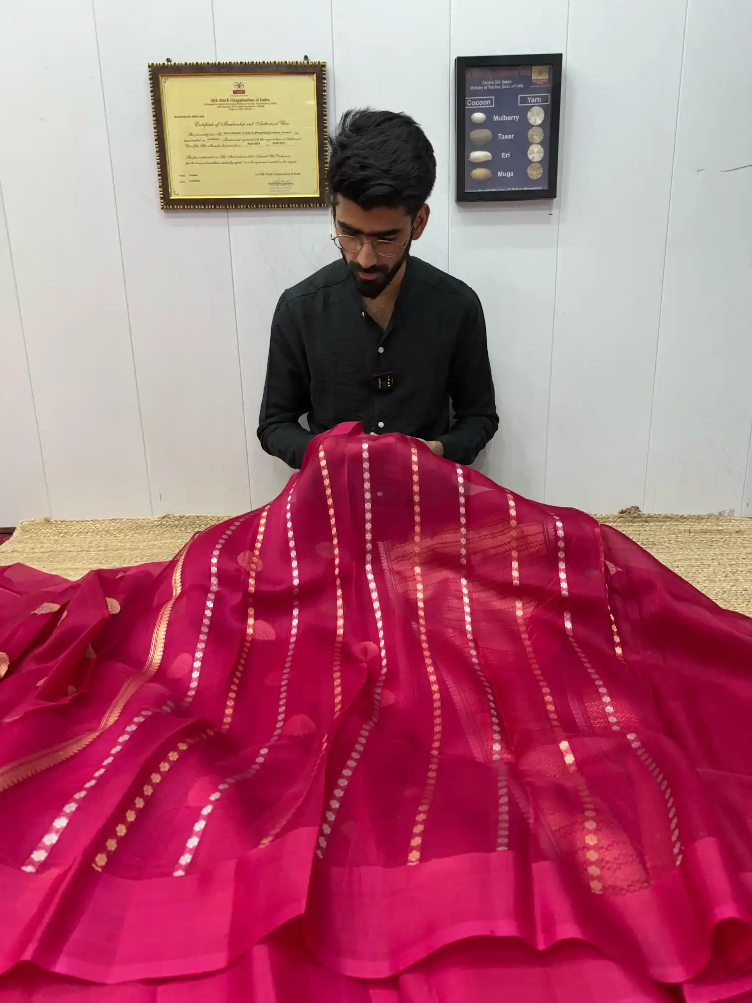 Dark Rani Pure Organza Silk Sona Roopa Buta Banarasi Saree