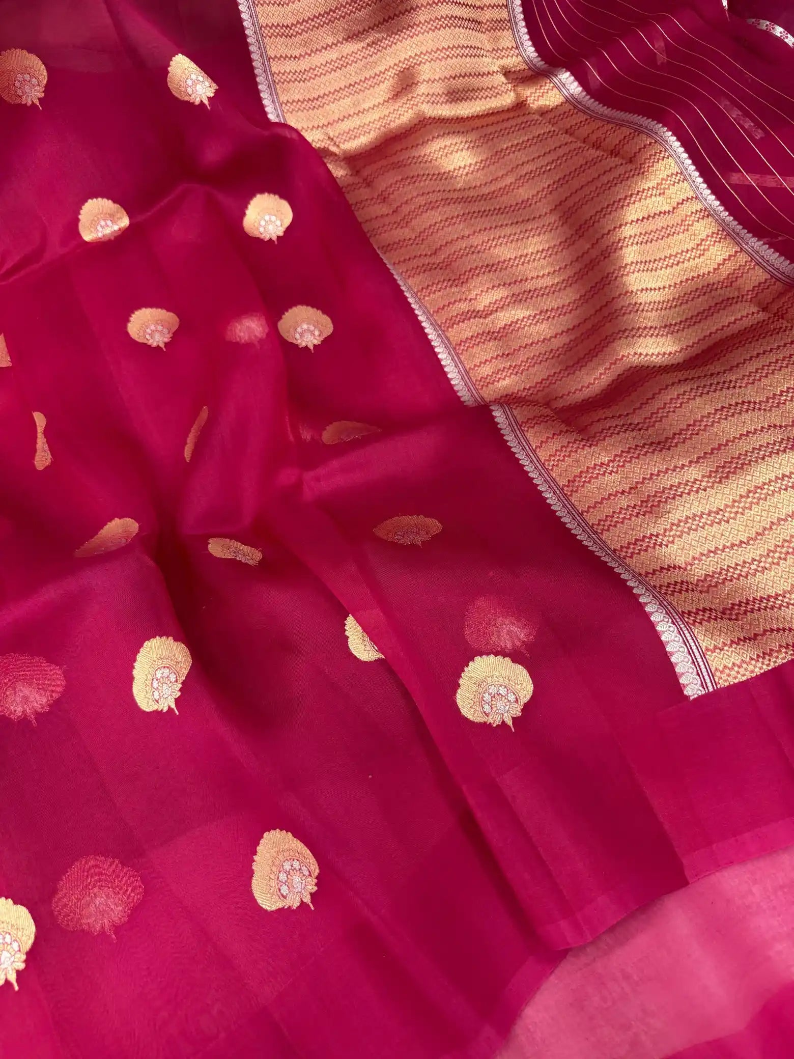 Dark Rani Pure Organza Silk Sona Roopa Buta Banarasi Saree